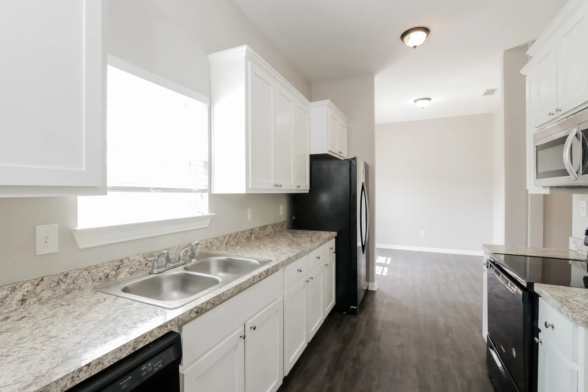Single Family Residence For Rent in Dallas County , 1633 Mockingbird Lane, De Soto, Texas 75115, 3 Bedroom, 2 Bathroom, 2 Garage spaces, 1,883 Sqft, built in 2017, mls#21356508, Real Estate Agent in De Soto, Homes For Rent in Dallas county, Homes For Rent in De Soto, Realtor in De Soto Texas, Real Estate Brokerage Independent Realty Texas, Luminita Cordes Realtor
