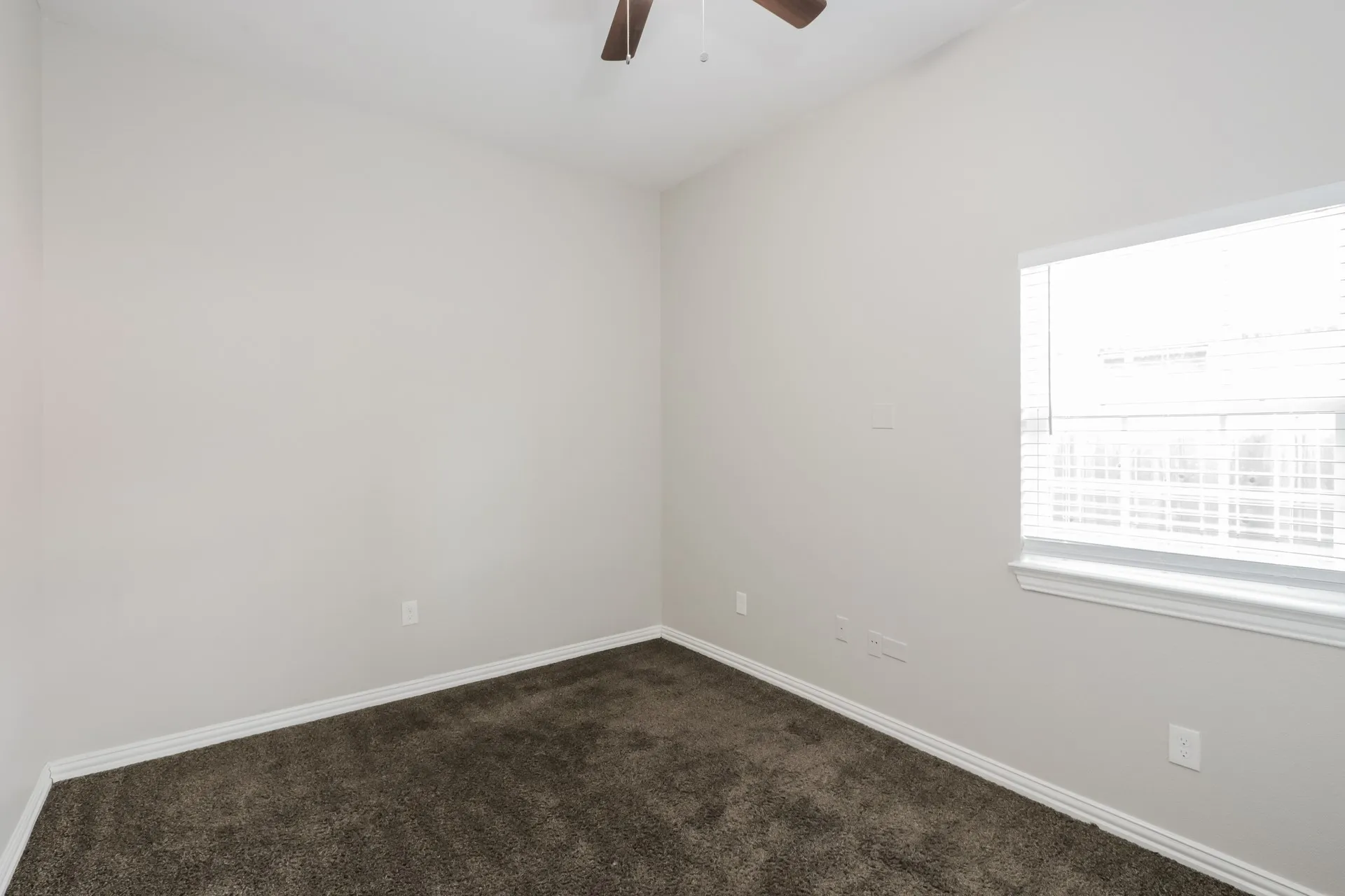 Single Family Residence For Rent in Dallas County , 1633 Mockingbird Lane, De Soto, Texas 75115, 3 Bedroom, 2 Bathroom, 2 Garage spaces, 1,883 Sqft, built in 2017, mls#21356508, Real Estate Agent in De Soto, Homes For Rent in Dallas county, Homes For Rent in De Soto, Realtor in De Soto Texas, Real Estate Brokerage Independent Realty Texas, Luminita Cordes Realtor