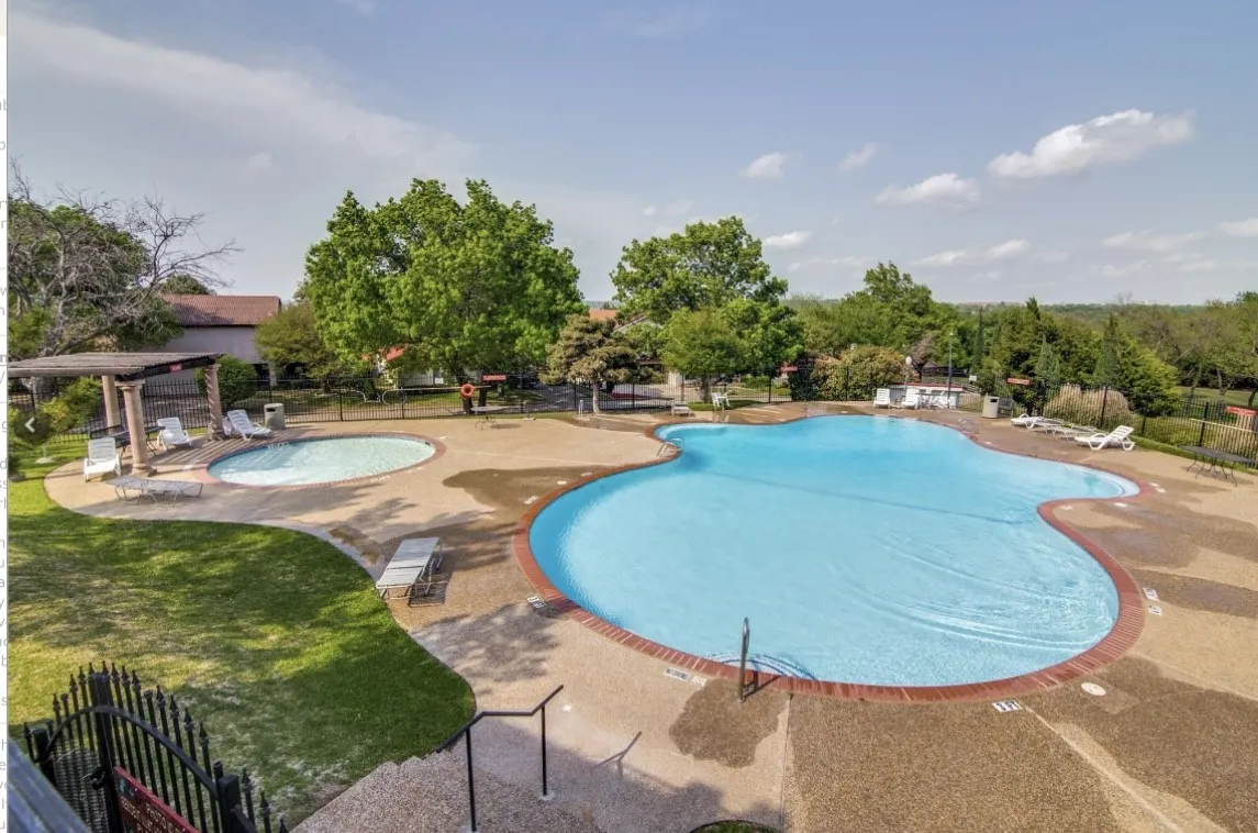 Single Family Residence For Sale in Rockwall County , 3010 Lakeside Drive, Rockwall, Texas 75087, 4 Bedroom, 4 Bathroom, 3 Garage spaces, 2,793 Sqft, built in 2008, mls#21356505, Real Estate Agent in Rockwall, Homes For Sale in Rockwall county, Homes For Sale in Rockwall, Realtor in Rockwall Texas, Real Estate Brokerage Independent Realty Texas, Luminita Cordes Realtor
