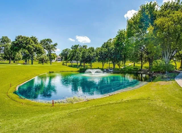 Single Family Residence For Sale in Rockwall County , 3010 Lakeside Drive, Rockwall, Texas 75087, 4 Bedroom, 4 Bathroom, 3 Garage spaces, 2,793 Sqft, built in 2008, mls#21356505, Real Estate Agent in Rockwall, Homes For Sale in Rockwall county, Homes For Sale in Rockwall, Realtor in Rockwall Texas, Real Estate Brokerage Independent Realty Texas, Luminita Cordes Realtor