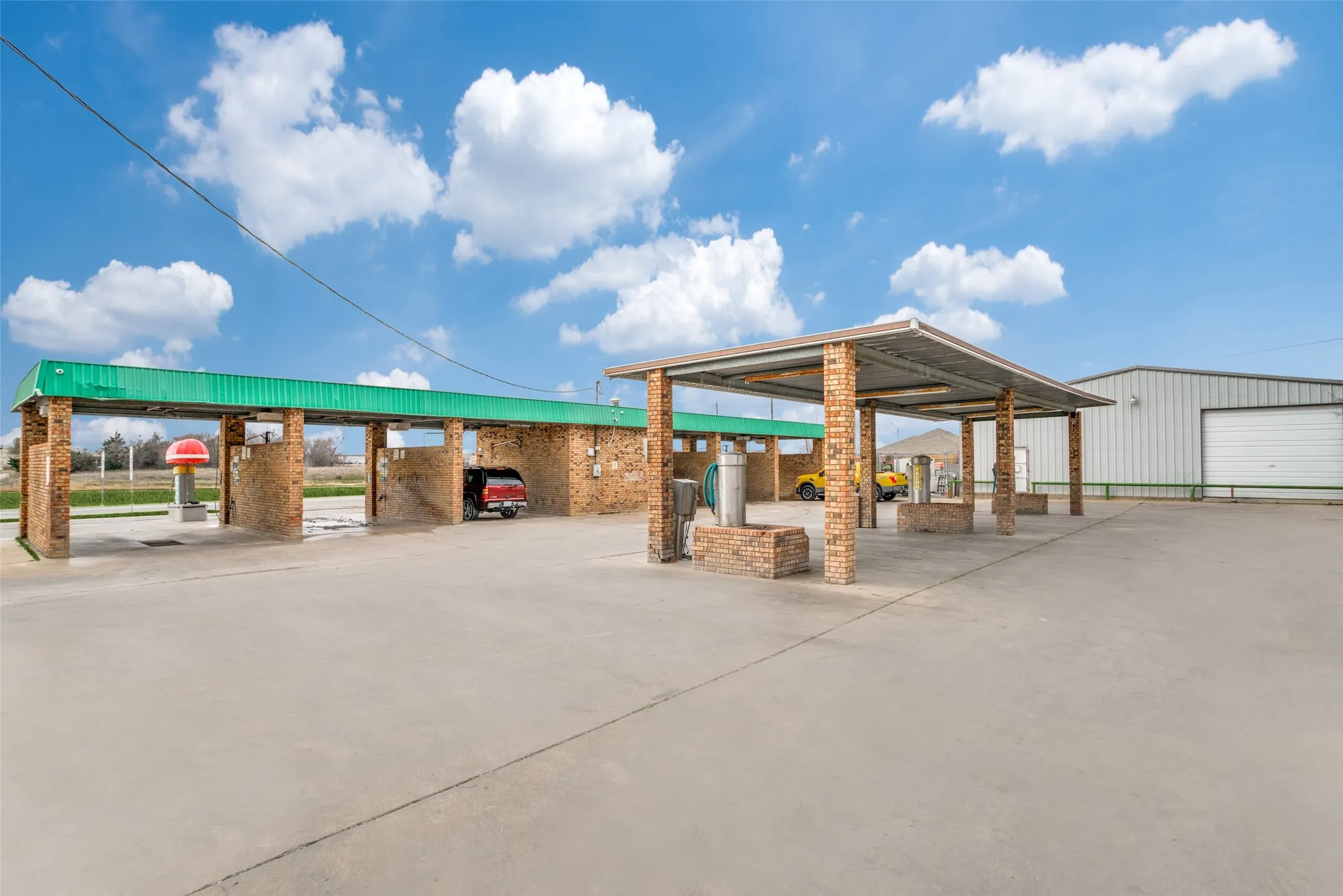 Business For Sale in Tarrant County , 1545 Everman Parkway, Everman, Texas 76140, 0, 0, Garage spaces, 0 Sqft, built in 1985, mls#21356513, Real Estate Agent in Everman, Homes For Sale in Tarrant county, Homes For Sale in Everman, Realtor in Everman Texas, Real Estate Brokerage Independent Realty Texas, Luminita Cordes Realtor