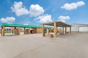 Business For Sale in Tarrant County , 1545 Everman Parkway, Everman, Texas 76140, 0, 0, Garage spaces, 0 Sqft, built in 1985, mls#21356513, Real Estate Agent in Everman, Homes For Sale in Tarrant county, Homes For Sale in Everman, Realtor in Everman Texas, Real Estate Brokerage Independent Realty Texas, Luminita Cordes Realtor
