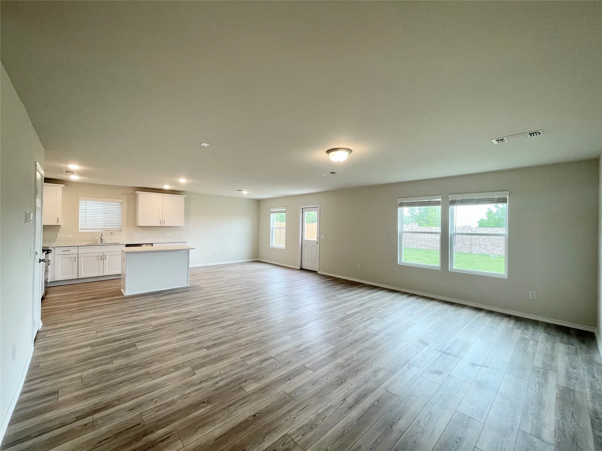 Single Family Residence For Rent in Collin County , 481 Grenada Lake Drive, Princeton, Texas 75407, 4 Bedroom, 3 Bathroom, 2 Garage spaces, 2,385 Sqft, built in 2023, mls#21347970, Real Estate Agent in Princeton, Homes For Rent in Collin county, Homes For Rent in Princeton, Realtor in Princeton Texas, Real Estate Brokerage Independent Realty Texas, Luminita Cordes Realtor