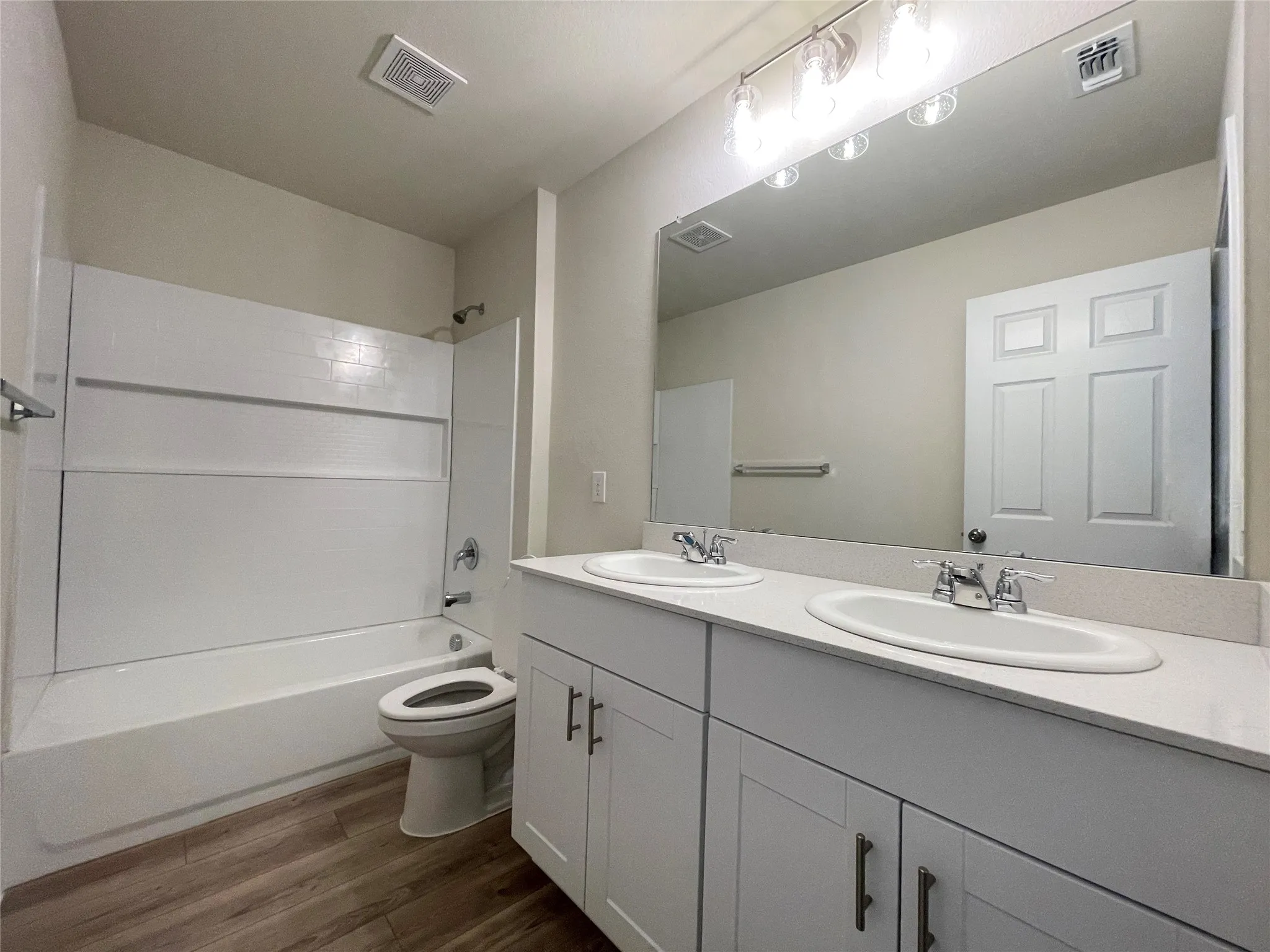 Upstairs Bathroom 3