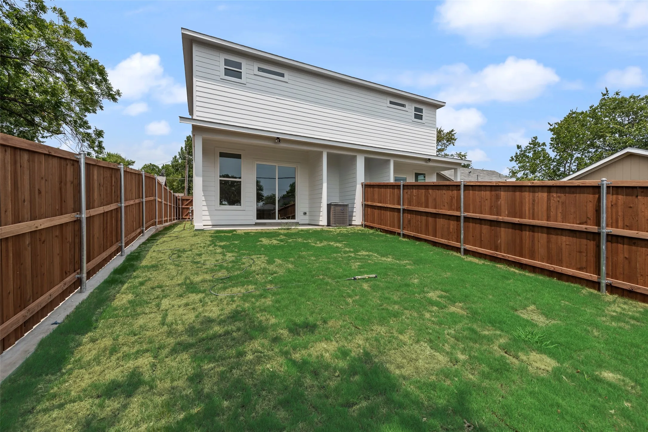 Duplex For Rent in Dallas County , 2410 Boyd Street, Dallas, Texas 75224, 3 Bedroom, 3 Bathroom, 2 Garage spaces, 2,155 Sqft, built in 2026, mls#21356524, Real Estate Agent in Dallas, Homes For Rent in Dallas county, Homes For Rent in Dallas, Realtor in Dallas Texas, Real Estate Brokerage Independent Realty Texas, Luminita Cordes Realtor