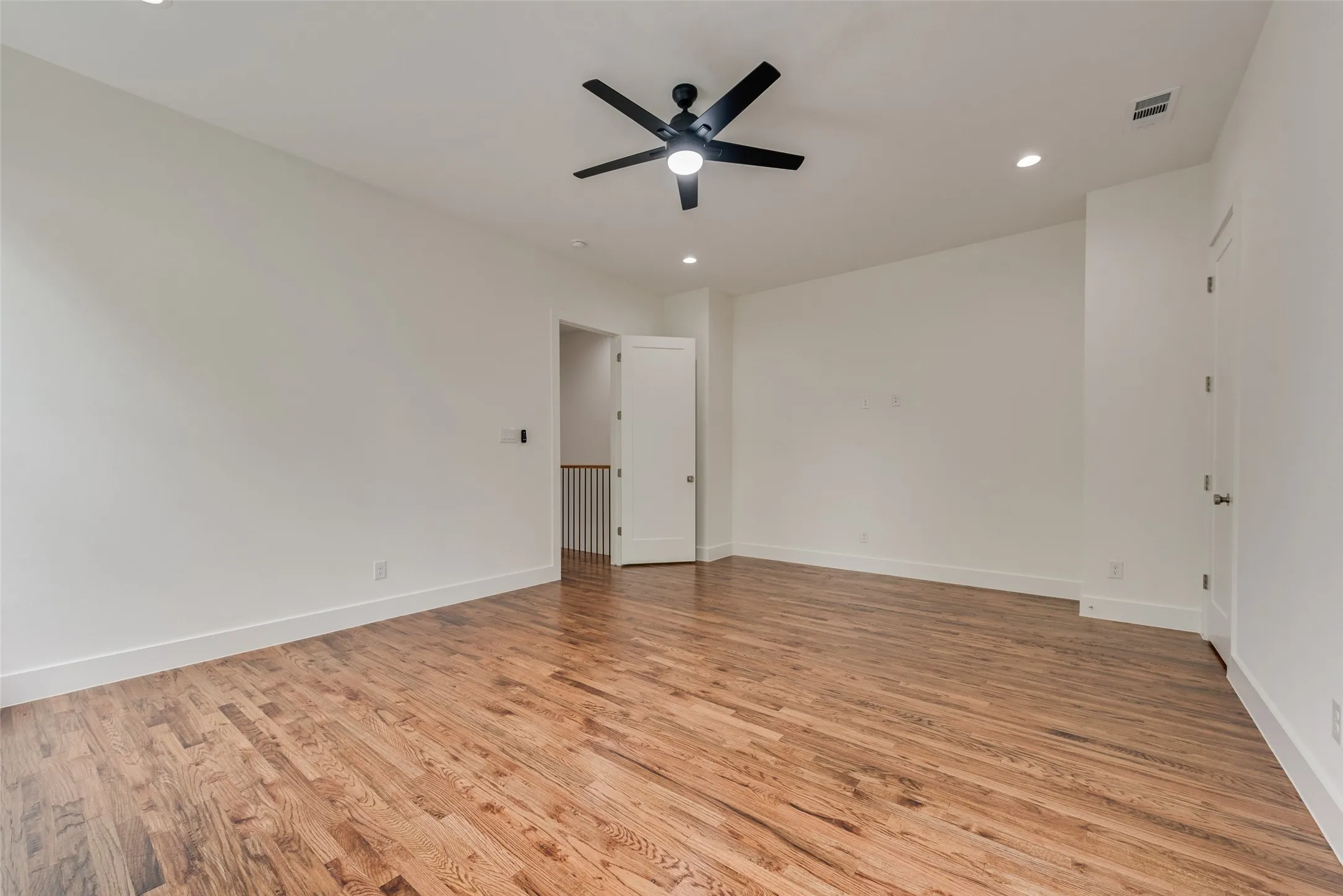 Duplex For Rent in Dallas County , 2410 Boyd Street, Dallas, Texas 75224, 3 Bedroom, 3 Bathroom, 2 Garage spaces, 2,155 Sqft, built in 2026, mls#21356524, Real Estate Agent in Dallas, Homes For Rent in Dallas county, Homes For Rent in Dallas, Realtor in Dallas Texas, Real Estate Brokerage Independent Realty Texas, Luminita Cordes Realtor