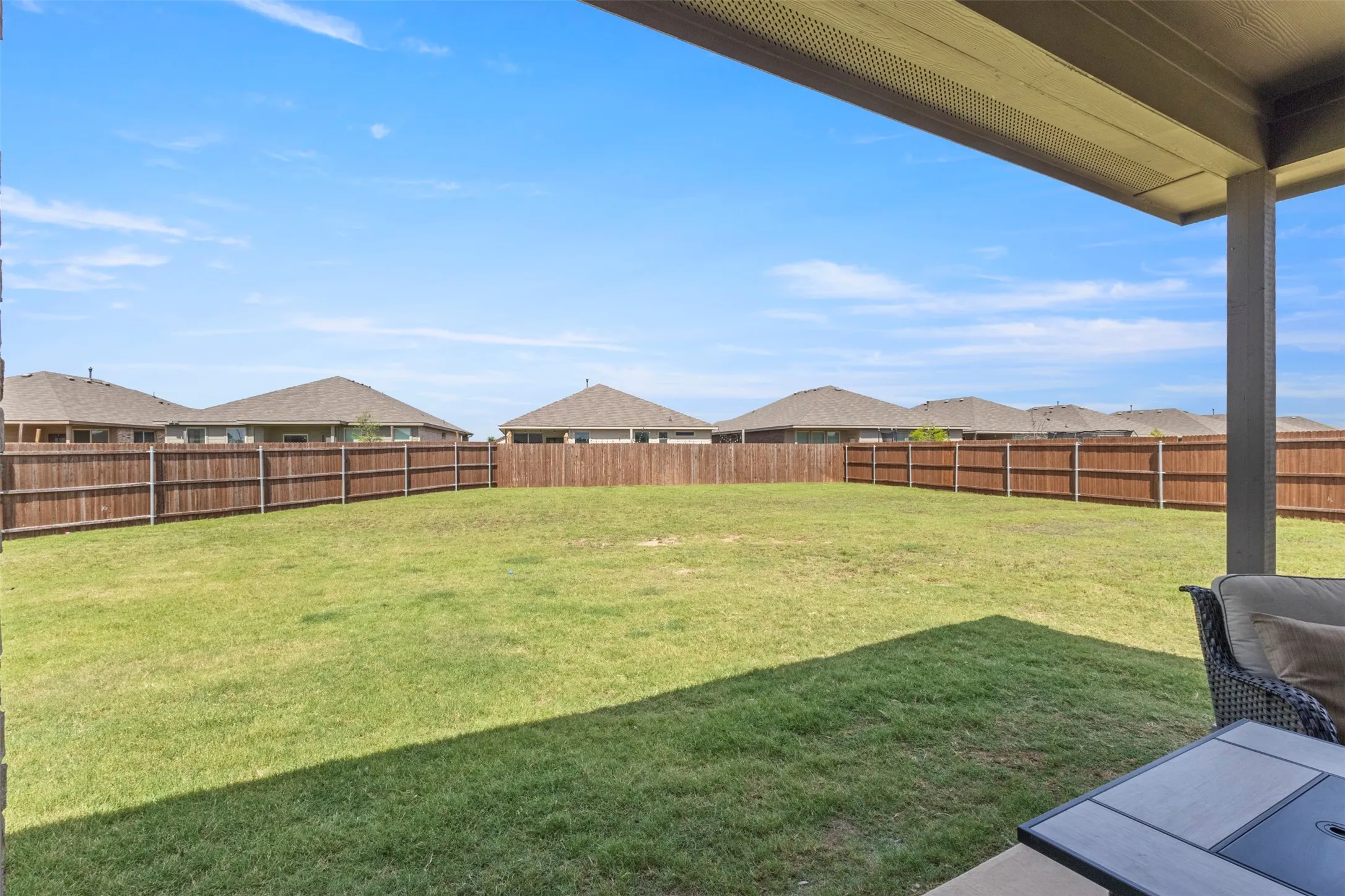 Single Family Residence For Rent in Tarrant County , 5405 N Wind Lane, Fort Worth, Texas 76179, 5 Bedroom, 3 Bathroom, 2 Garage spaces, 2,155 Sqft, built in 2023, mls#21356525, Real Estate Agent in Fort Worth, Homes For Rent in Tarrant county, Homes For Rent in Fort Worth, Realtor in Fort Worth Texas, Real Estate Brokerage Independent Realty Texas, Luminita Cordes Realtor