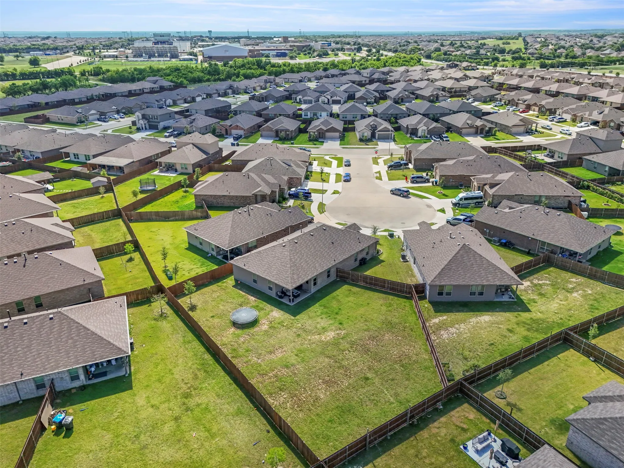 Single Family Residence For Rent in Tarrant County , 5405 N Wind Lane, Fort Worth, Texas 76179, 5 Bedroom, 3 Bathroom, 2 Garage spaces, 2,155 Sqft, built in 2023, mls#21356525, Real Estate Agent in Fort Worth, Homes For Rent in Tarrant county, Homes For Rent in Fort Worth, Realtor in Fort Worth Texas, Real Estate Brokerage Independent Realty Texas, Luminita Cordes Realtor