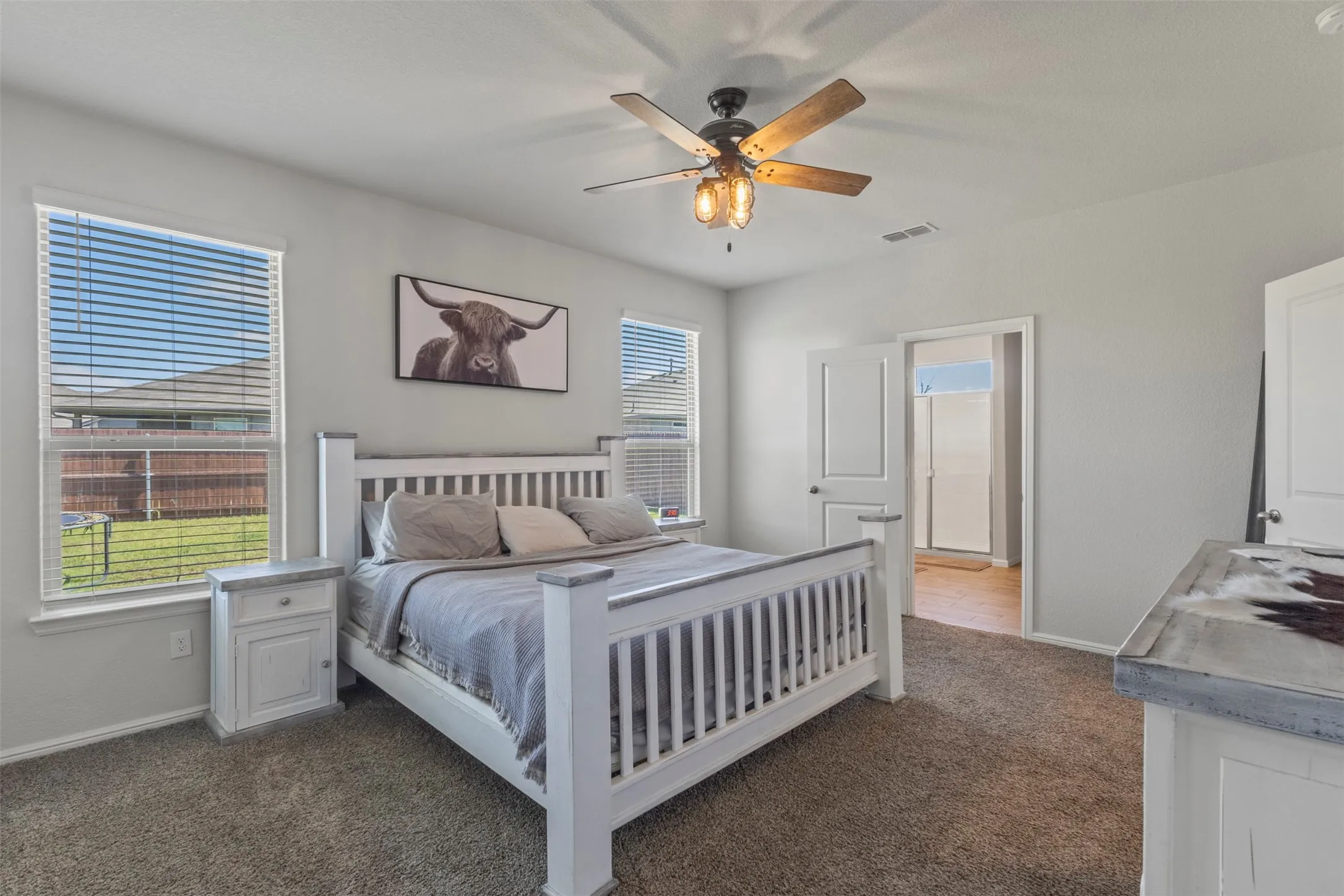Single Family Residence For Rent in Tarrant County , 5405 N Wind Lane, Fort Worth, Texas 76179, 5 Bedroom, 3 Bathroom, 2 Garage spaces, 2,155 Sqft, built in 2023, mls#21356525, Real Estate Agent in Fort Worth, Homes For Rent in Tarrant county, Homes For Rent in Fort Worth, Realtor in Fort Worth Texas, Real Estate Brokerage Independent Realty Texas, Luminita Cordes Realtor