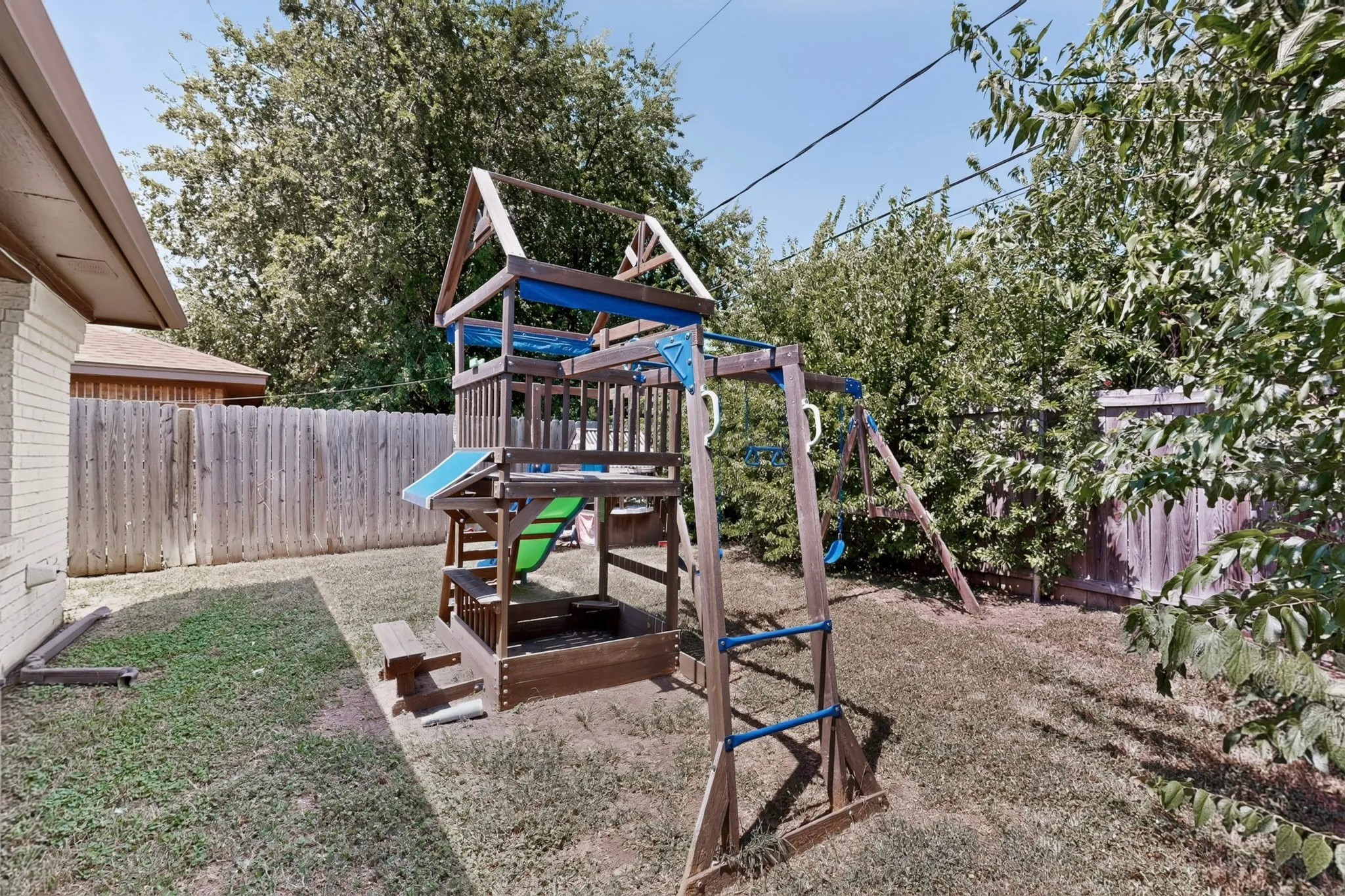 Duplex For Sale in Johnson County , 900 Irene Street, Burleson, Texas 76028, 6 Bedroom, 4 Bathroom, 2 Garage spaces, 2,352 Sqft, built in 1985, mls#21354596, Real Estate Agent in Burleson, Homes For Sale in Johnson county, Homes For Sale in Burleson, Realtor in Burleson Texas, Real Estate Brokerage Independent Realty Texas, Luminita Cordes Realtor
