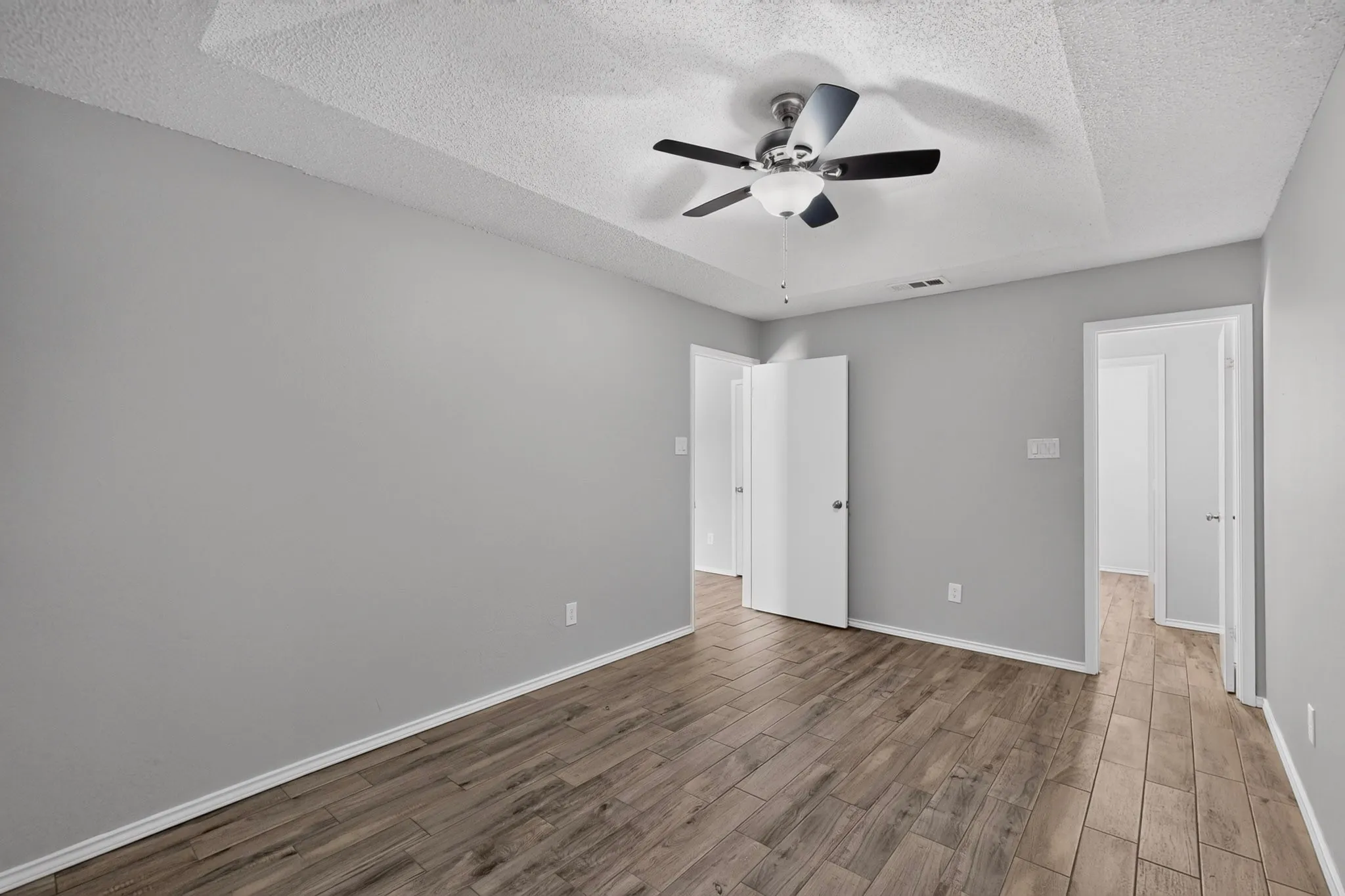 Duplex For Sale in Johnson County , 900 Irene Street, Burleson, Texas 76028, 6 Bedroom, 4 Bathroom, 2 Garage spaces, 2,352 Sqft, built in 1985, mls#21354596, Real Estate Agent in Burleson, Homes For Sale in Johnson county, Homes For Sale in Burleson, Realtor in Burleson Texas, Real Estate Brokerage Independent Realty Texas, Luminita Cordes Realtor