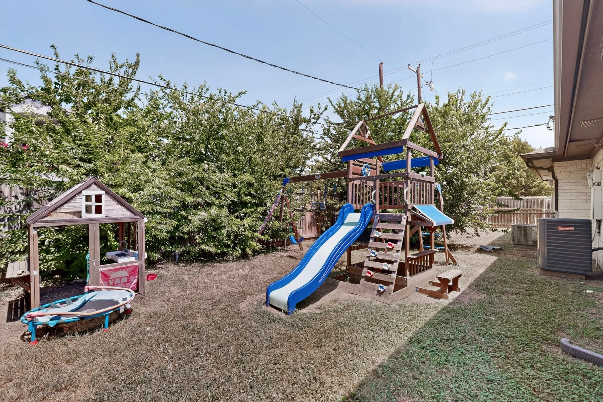 Duplex For Sale in Johnson County , 900 Irene Street, Burleson, Texas 76028, 6 Bedroom, 4 Bathroom, 2 Garage spaces, 2,352 Sqft, built in 1985, mls#21354596, Real Estate Agent in Burleson, Homes For Sale in Johnson county, Homes For Sale in Burleson, Realtor in Burleson Texas, Real Estate Brokerage Independent Realty Texas, Luminita Cordes Realtor
