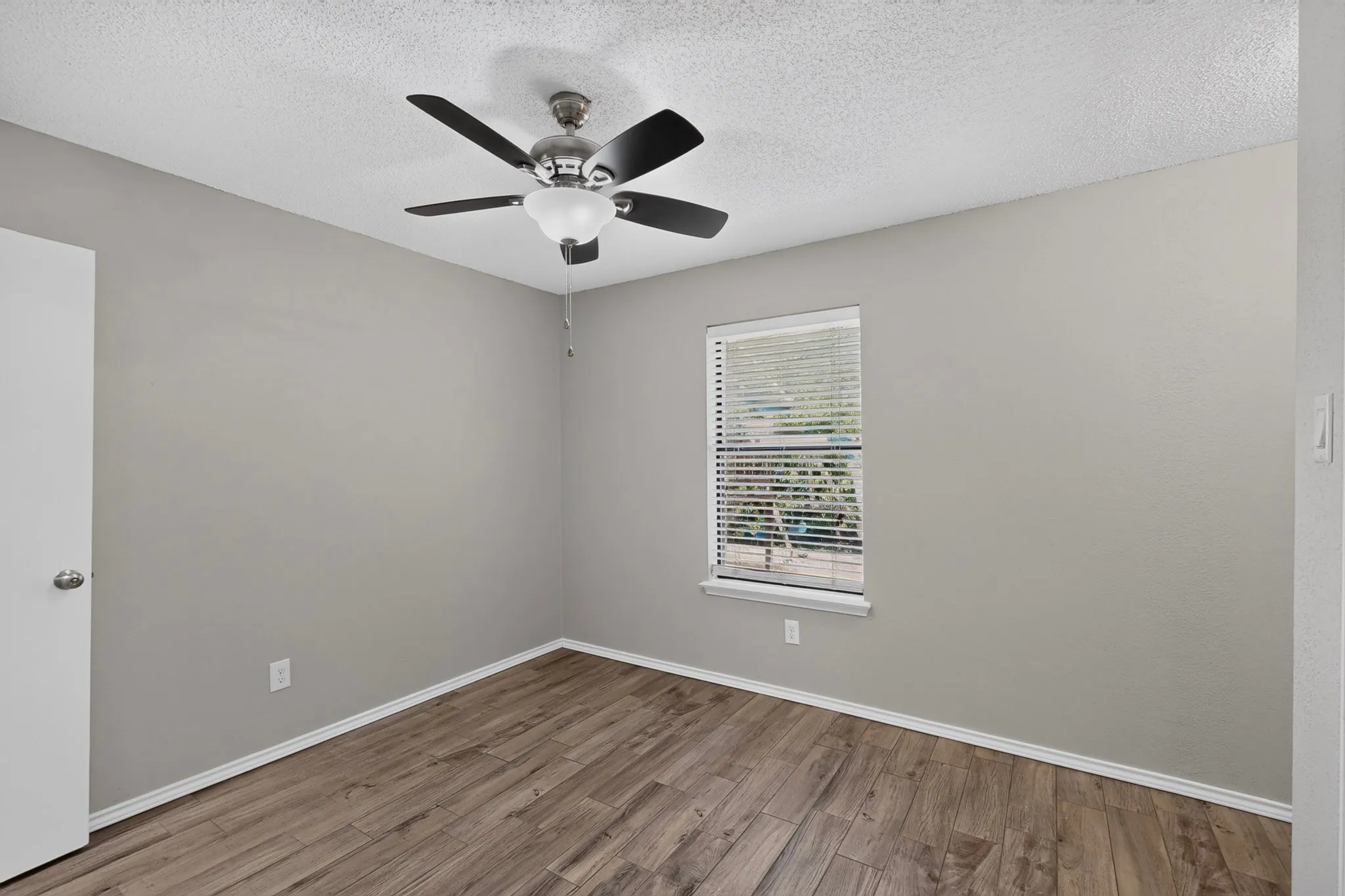 Duplex For Sale in Johnson County , 900 Irene Street, Burleson, Texas 76028, 6 Bedroom, 4 Bathroom, 2 Garage spaces, 2,352 Sqft, built in 1985, mls#21354596, Real Estate Agent in Burleson, Homes For Sale in Johnson county, Homes For Sale in Burleson, Realtor in Burleson Texas, Real Estate Brokerage Independent Realty Texas, Luminita Cordes Realtor