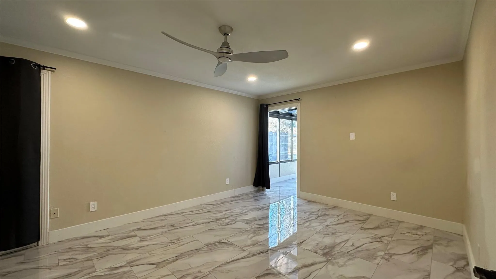 Single Family Residence For Rent in Collin County , 3925 Capricorn Court, Plano, Texas 75023, 3 Bedroom, 3 Bathroom, 2 Garage spaces, 2,297 Sqft, built in 1986, mls#21356113, Real Estate Agent in Plano, Homes For Rent in Collin county, Homes For Rent in Plano, Realtor in Plano Texas, Real Estate Brokerage Independent Realty Texas, Luminita Cordes Realtor