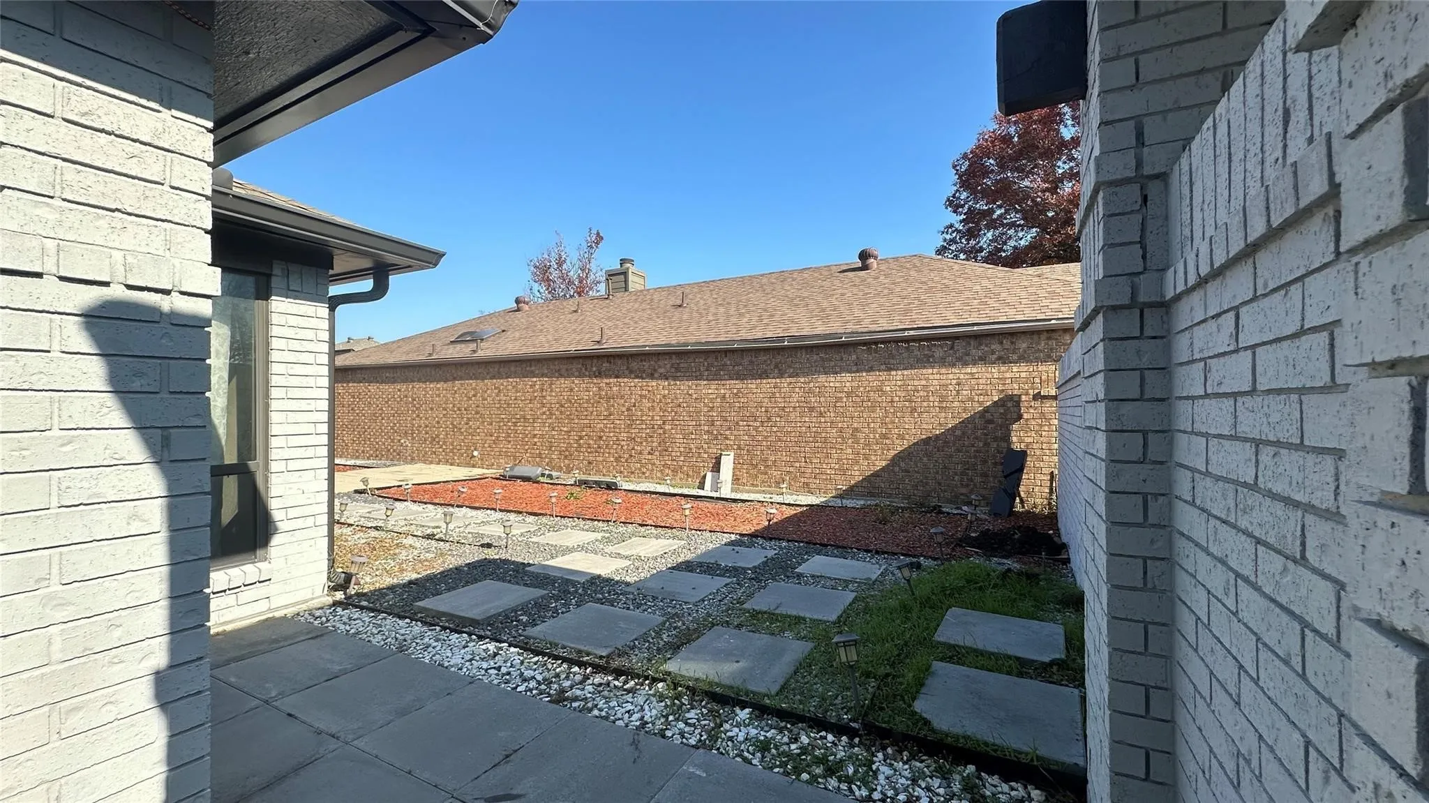 Single Family Residence For Rent in Collin County , 3925 Capricorn Court, Plano, Texas 75023, 3 Bedroom, 3 Bathroom, 2 Garage spaces, 2,297 Sqft, built in 1986, mls#21356113, Real Estate Agent in Plano, Homes For Rent in Collin county, Homes For Rent in Plano, Realtor in Plano Texas, Real Estate Brokerage Independent Realty Texas, Luminita Cordes Realtor