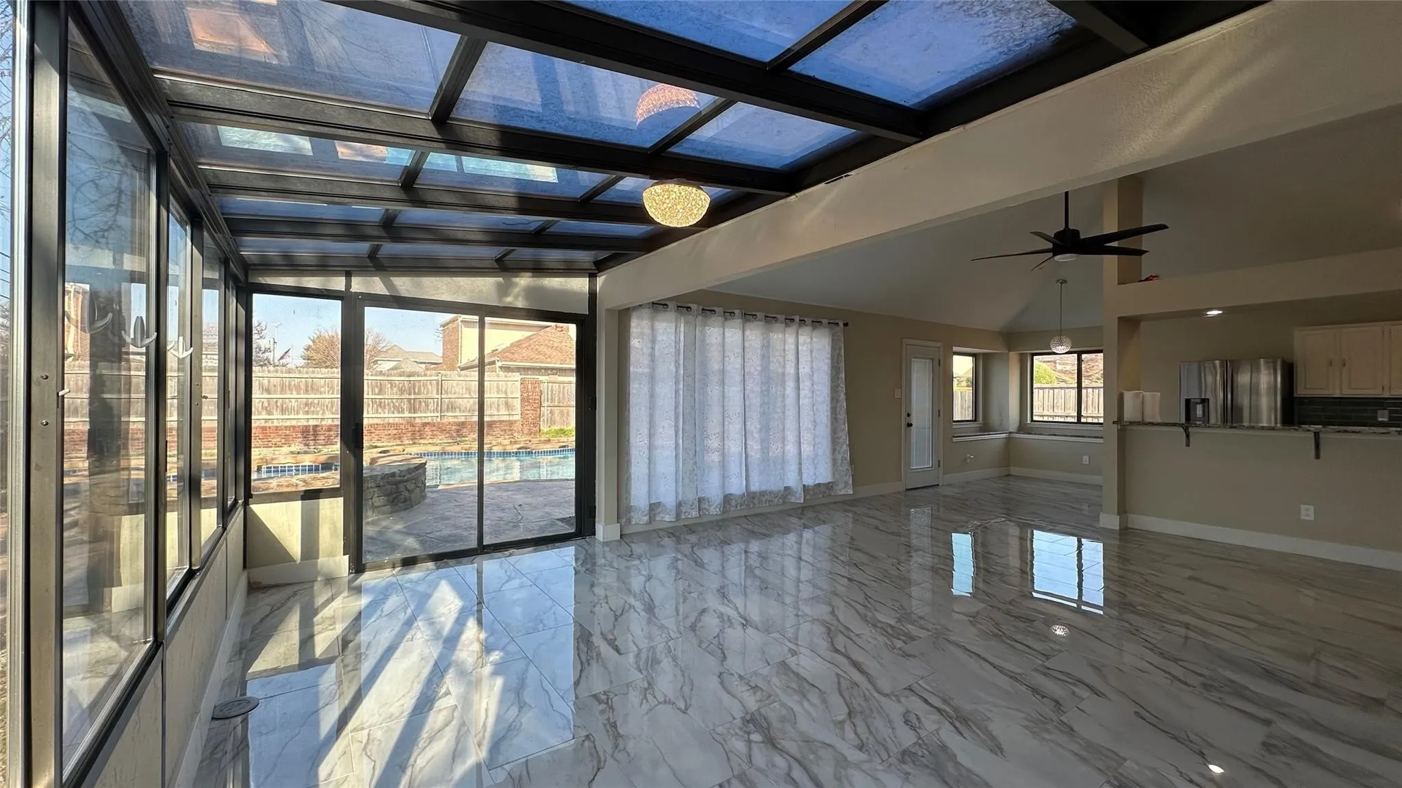 Single Family Residence For Rent in Collin County , 3925 Capricorn Court, Plano, Texas 75023, 3 Bedroom, 3 Bathroom, 2 Garage spaces, 2,297 Sqft, built in 1986, mls#21356113, Real Estate Agent in Plano, Homes For Rent in Collin county, Homes For Rent in Plano, Realtor in Plano Texas, Real Estate Brokerage Independent Realty Texas, Luminita Cordes Realtor
