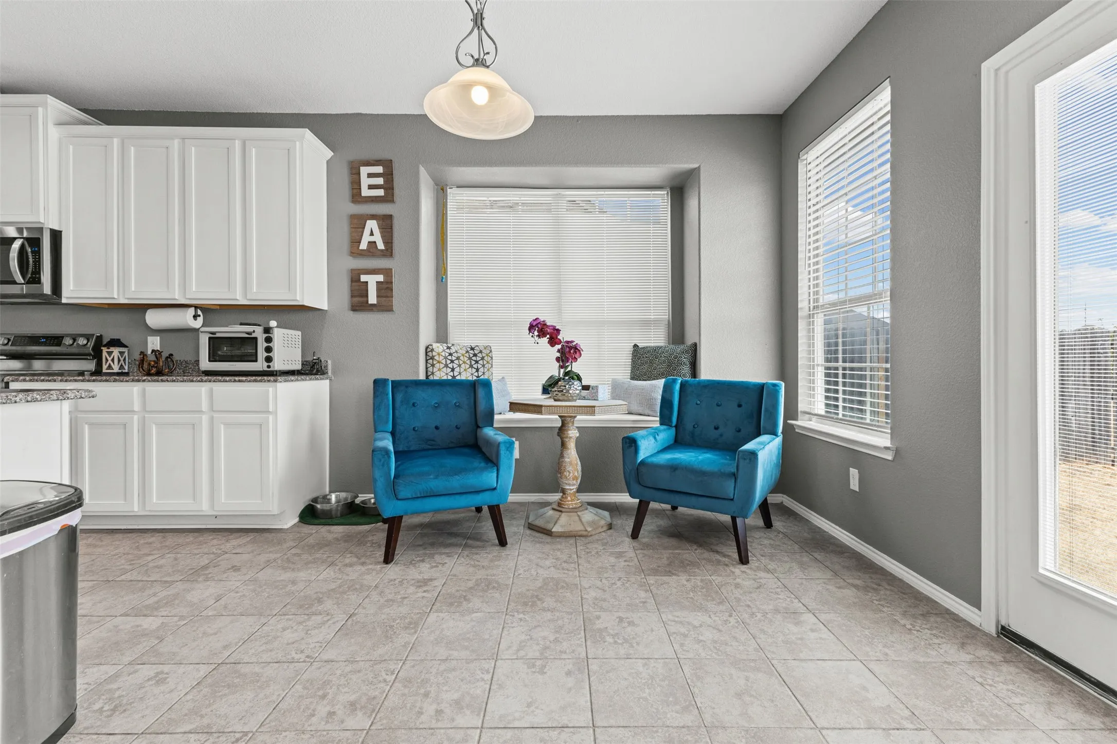 Single Family Residence For Sale in Ellis County , 227 Hackney Street, Waxahachie, Texas 75165, 3 Bedroom, 2 Bathroom, 2 Garage spaces, 2,360 Sqft, built in 2018, mls#21356406, Real Estate Agent in Waxahachie, Homes For Sale in Ellis county, Homes For Sale in Waxahachie, Realtor in Waxahachie Texas, Real Estate Brokerage Independent Realty Texas, Luminita Cordes Realtor
