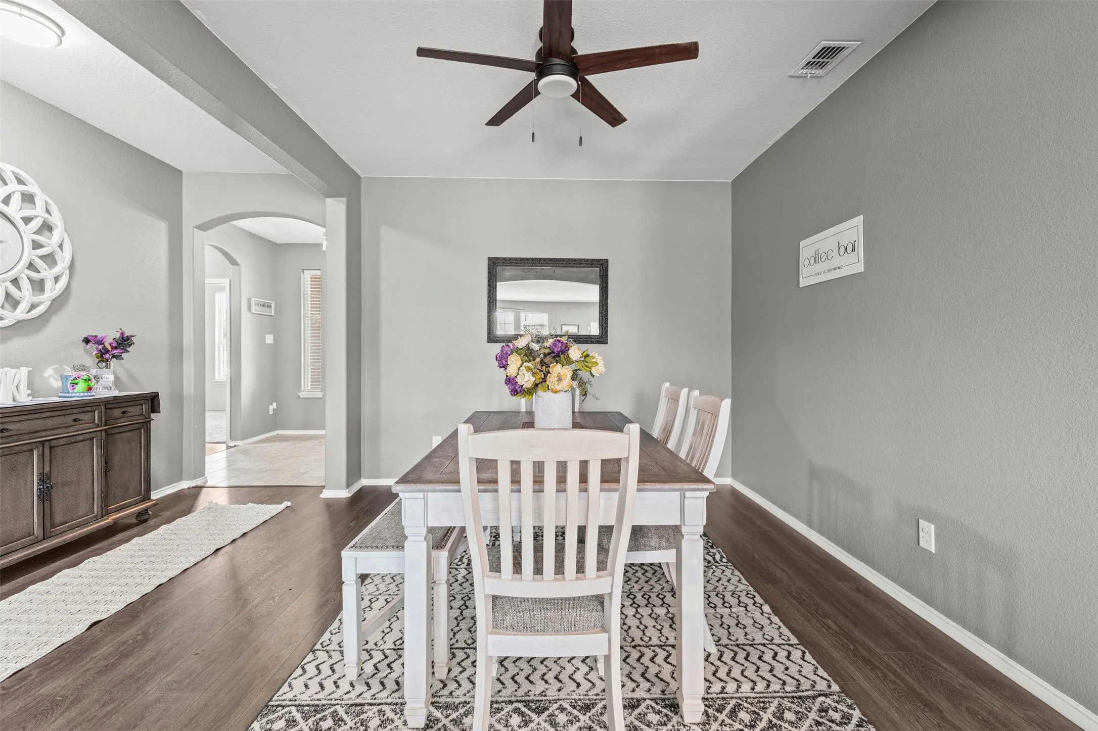 Single Family Residence For Sale in Ellis County , 227 Hackney Street, Waxahachie, Texas 75165, 3 Bedroom, 2 Bathroom, 2 Garage spaces, 2,360 Sqft, built in 2018, mls#21356406, Real Estate Agent in Waxahachie, Homes For Sale in Ellis county, Homes For Sale in Waxahachie, Realtor in Waxahachie Texas, Real Estate Brokerage Independent Realty Texas, Luminita Cordes Realtor