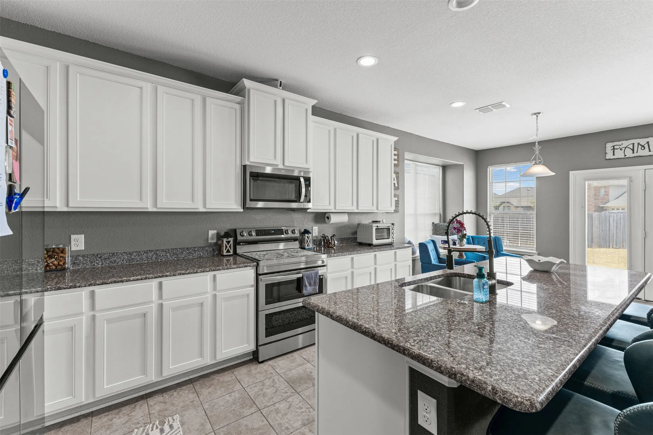 Single Family Residence For Sale in Ellis County , 227 Hackney Street, Waxahachie, Texas 75165, 3 Bedroom, 2 Bathroom, 2 Garage spaces, 2,360 Sqft, built in 2018, mls#21356406, Real Estate Agent in Waxahachie, Homes For Sale in Ellis county, Homes For Sale in Waxahachie, Realtor in Waxahachie Texas, Real Estate Brokerage Independent Realty Texas, Luminita Cordes Realtor