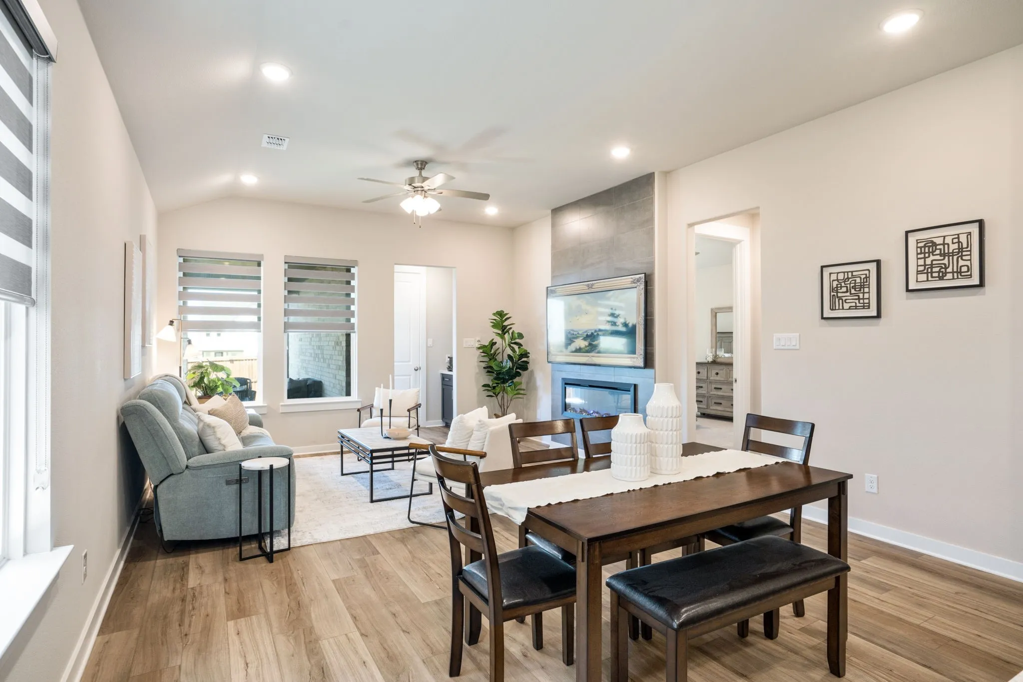 Single Family Residence For Sale in Collin County , 1429 Waterford Drive, Celina, Texas 75009, 3 Bedroom, 2 Bathroom, 2 Garage spaces, 1,515 Sqft, built in 2025, mls#21356535, Real Estate Agent in Celina, Homes For Sale in Collin county, Homes For Sale in Celina, Realtor in Celina Texas, Real Estate Brokerage Independent Realty Texas, Luminita Cordes Realtor