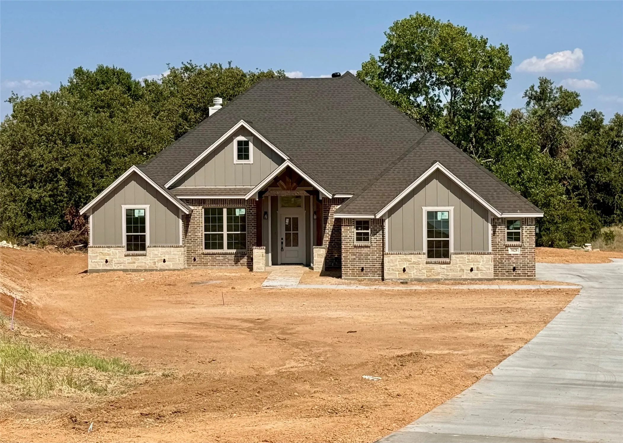 Single Family Residence For Sale in Parker County , 5028 Cottontail Court, Springtown, Texas 76082, 3 Bedroom, 2 Bathroom, 3 Garage spaces, 2,100 Sqft, built in 2026, mls#21356541, Real Estate Agent in Springtown, Homes For Sale in Parker county, Homes For Sale in Springtown, Realtor in Springtown Texas, Real Estate Brokerage Independent Realty Texas, Luminita Cordes Realtor