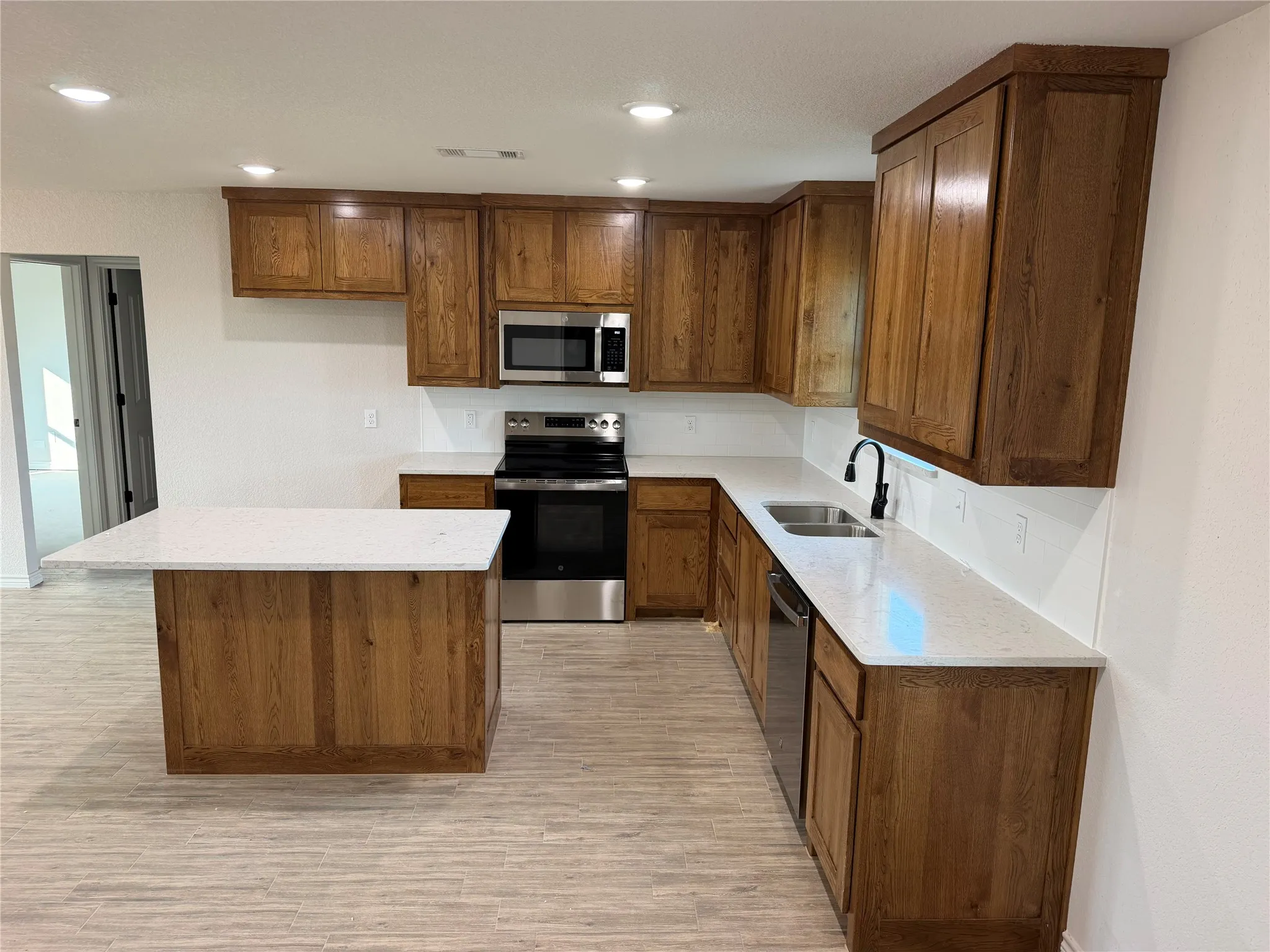 Single Family Residence For Sale in Parker County , 1012 Virgil Court, Springtown, Texas 76082, 3 Bedroom, 2 Bathroom, 2 Garage spaces, 1,311 Sqft, built in 2026, mls#21356569, Real Estate Agent in Springtown, Homes For Sale in Parker county, Homes For Sale in Springtown, Realtor in Springtown Texas, Real Estate Brokerage Independent Realty Texas, Luminita Cordes Realtor