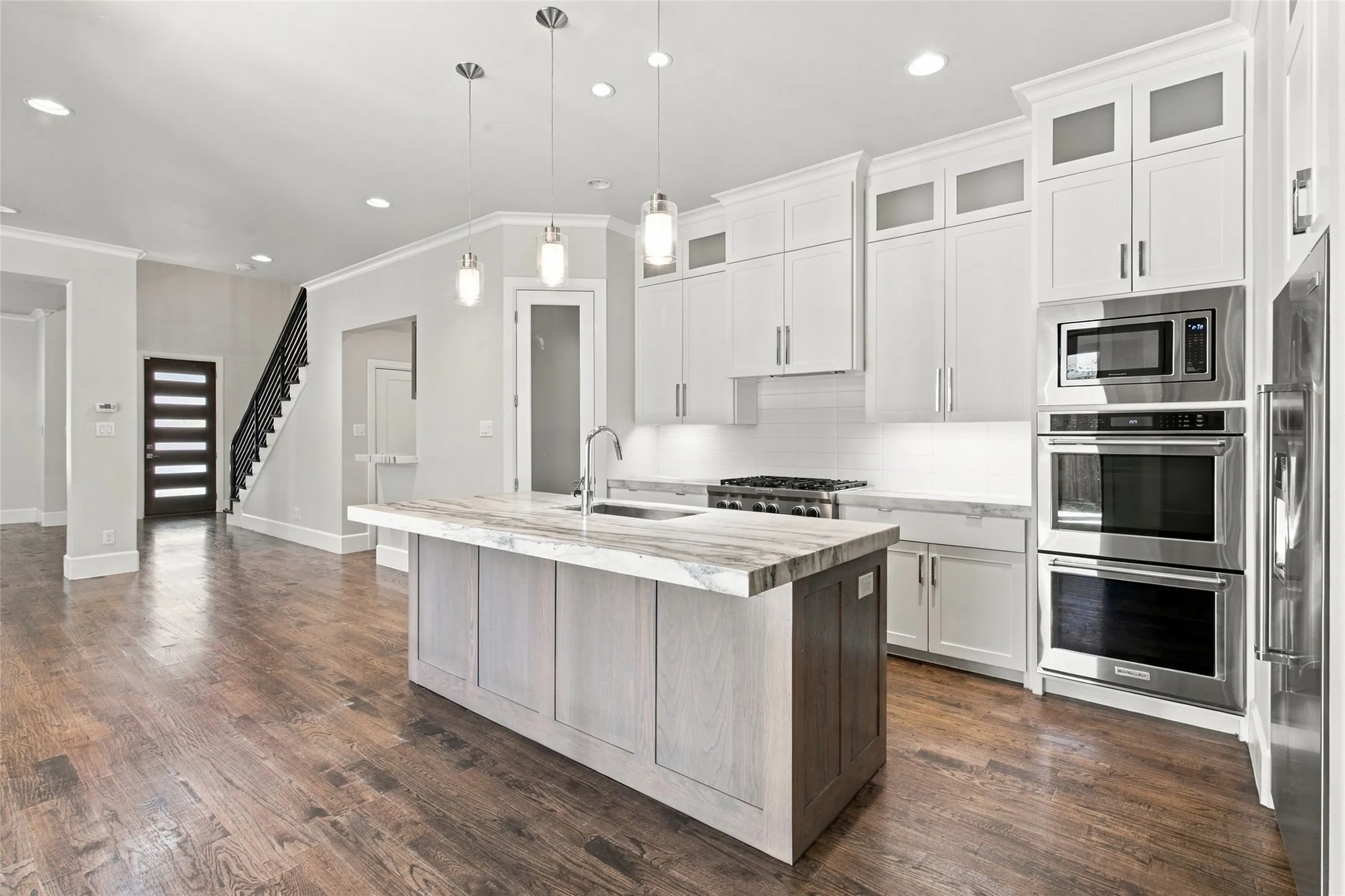 Single Family Residence For Rent in Dallas County , 6614 Del Norte Lane, Dallas, Texas 75225, 4 Bedroom, 5 Bathroom, 2 Garage spaces, 3,745 Sqft, built in 2016, mls#21356109, Real Estate Agent in Dallas, Homes For Rent in Dallas county, Homes For Rent in Dallas, Realtor in Dallas Texas, Real Estate Brokerage Independent Realty Texas, Luminita Cordes Realtor