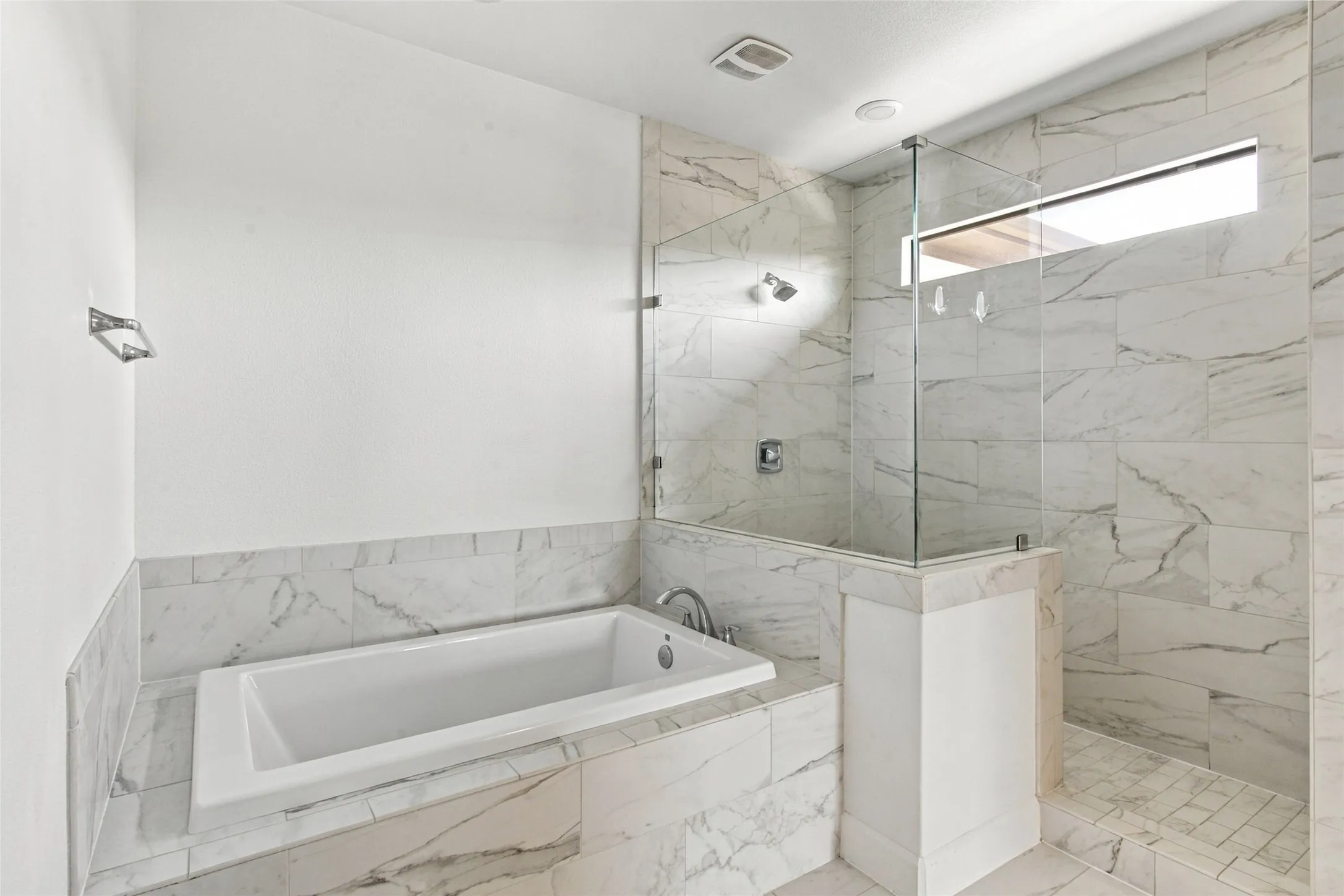Single Family Residence For Rent in Dallas County , 6614 Del Norte Lane, Dallas, Texas 75225, 4 Bedroom, 5 Bathroom, 2 Garage spaces, 3,745 Sqft, built in 2016, mls#21356109, Real Estate Agent in Dallas, Homes For Rent in Dallas county, Homes For Rent in Dallas, Realtor in Dallas Texas, Real Estate Brokerage Independent Realty Texas, Luminita Cordes Realtor