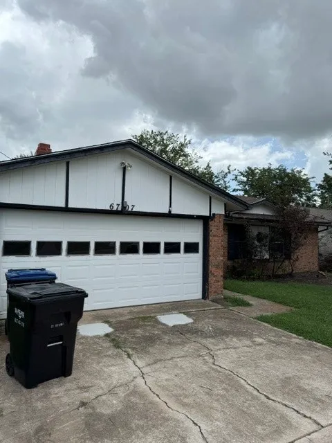 Single Family Residence For Sale in Hunt County , 6707 Finch Drive, Greenville, Texas 75402, 3 Bedroom, 2 Bathroom, 2 Garage spaces, 1,230 Sqft, built in 1980, mls#21356403, Real Estate Agent in Greenville, Homes For Sale in Hunt county, Homes For Sale in Greenville, Realtor in Greenville Texas, Real Estate Brokerage Independent Realty Texas, Luminita Cordes Realtor