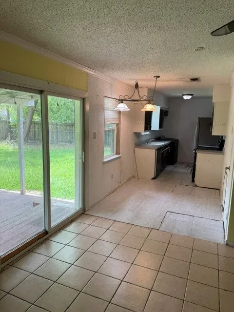 Single Family Residence For Sale in Hunt County , 6707 Finch Drive, Greenville, Texas 75402, 3 Bedroom, 2 Bathroom, 2 Garage spaces, 1,230 Sqft, built in 1980, mls#21356403, Real Estate Agent in Greenville, Homes For Sale in Hunt county, Homes For Sale in Greenville, Realtor in Greenville Texas, Real Estate Brokerage Independent Realty Texas, Luminita Cordes Realtor