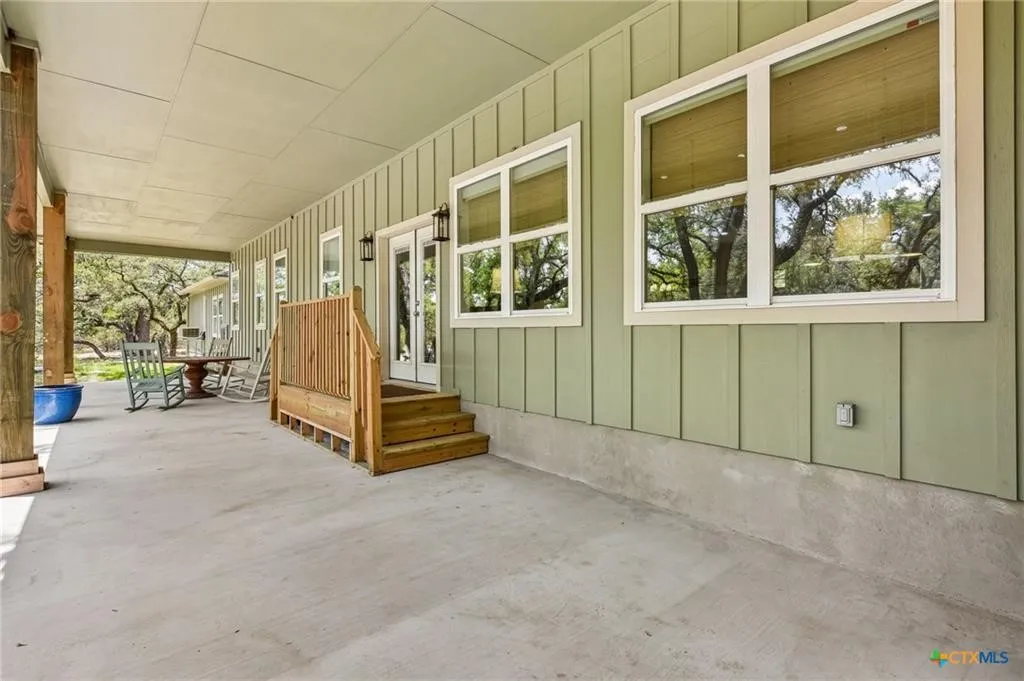 Single Family Residence For Sale in Burnet County , 4211 County Road 103, Lampasas, Texas 76550, 5 Bedroom, 3 Bathroom, 1 Garage spaces, 3,220 Sqft, built in 2024, mls#21355630, Real Estate Agent in Lampasas, Homes For Sale in Burnet county, Homes For Sale in Lampasas, Realtor in Lampasas Texas, Real Estate Brokerage Independent Realty Texas, Luminita Cordes Realtor