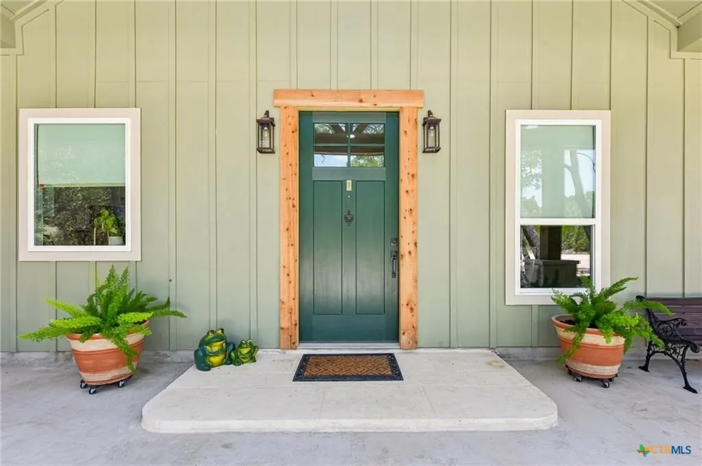 Single Family Residence For Sale in Burnet County , 4211 County Road 103, Lampasas, Texas 76550, 5 Bedroom, 3 Bathroom, 1 Garage spaces, 3,220 Sqft, built in 2024, mls#21355630, Real Estate Agent in Lampasas, Homes For Sale in Burnet county, Homes For Sale in Lampasas, Realtor in Lampasas Texas, Real Estate Brokerage Independent Realty Texas, Luminita Cordes Realtor