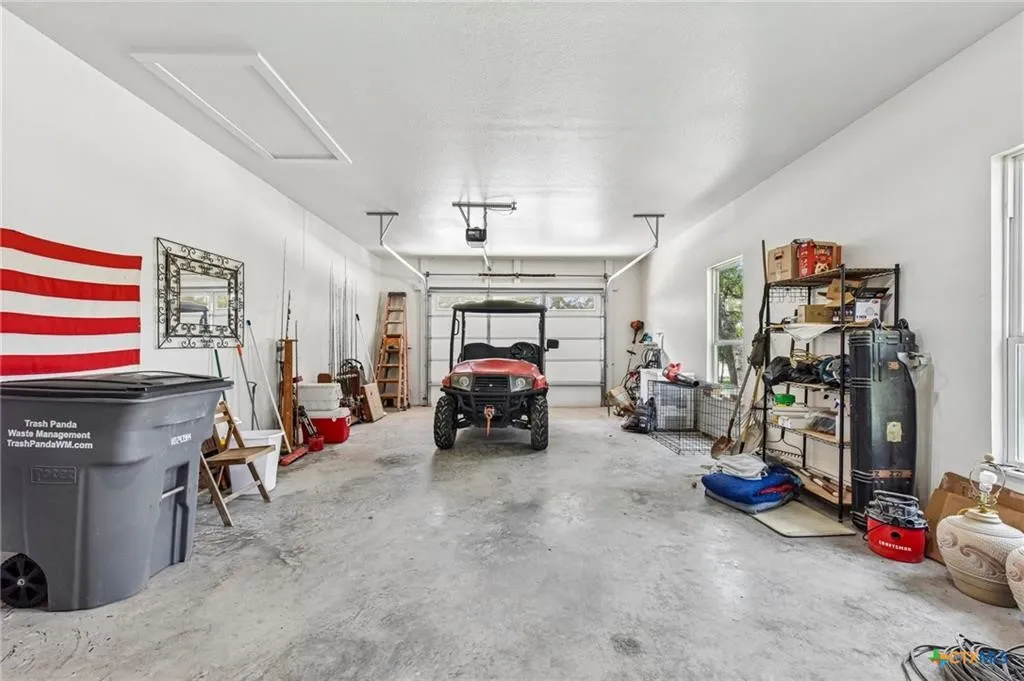 Single Family Residence For Sale in Burnet County , 4211 County Road 103, Lampasas, Texas 76550, 5 Bedroom, 3 Bathroom, 1 Garage spaces, 3,220 Sqft, built in 2024, mls#21355630, Real Estate Agent in Lampasas, Homes For Sale in Burnet county, Homes For Sale in Lampasas, Realtor in Lampasas Texas, Real Estate Brokerage Independent Realty Texas, Luminita Cordes Realtor