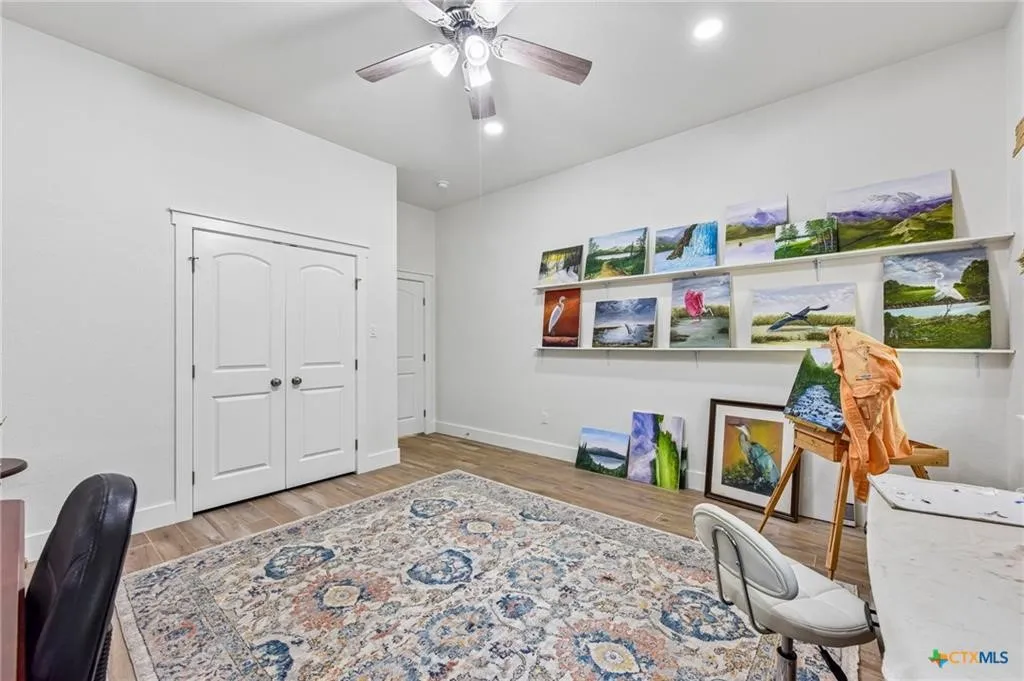 Single Family Residence For Sale in Burnet County , 4211 County Road 103, Lampasas, Texas 76550, 5 Bedroom, 3 Bathroom, 1 Garage spaces, 3,220 Sqft, built in 2024, mls#21355630, Real Estate Agent in Lampasas, Homes For Sale in Burnet county, Homes For Sale in Lampasas, Realtor in Lampasas Texas, Real Estate Brokerage Independent Realty Texas, Luminita Cordes Realtor