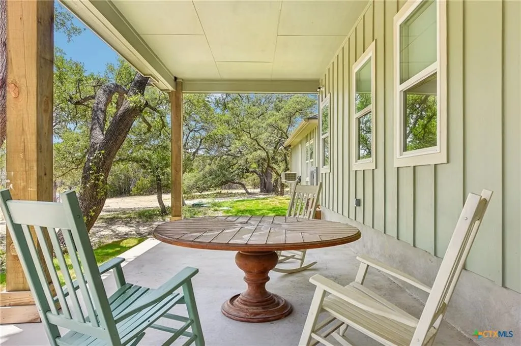 Single Family Residence For Sale in Burnet County , 4211 County Road 103, Lampasas, Texas 76550, 5 Bedroom, 3 Bathroom, 1 Garage spaces, 3,220 Sqft, built in 2024, mls#21355630, Real Estate Agent in Lampasas, Homes For Sale in Burnet county, Homes For Sale in Lampasas, Realtor in Lampasas Texas, Real Estate Brokerage Independent Realty Texas, Luminita Cordes Realtor