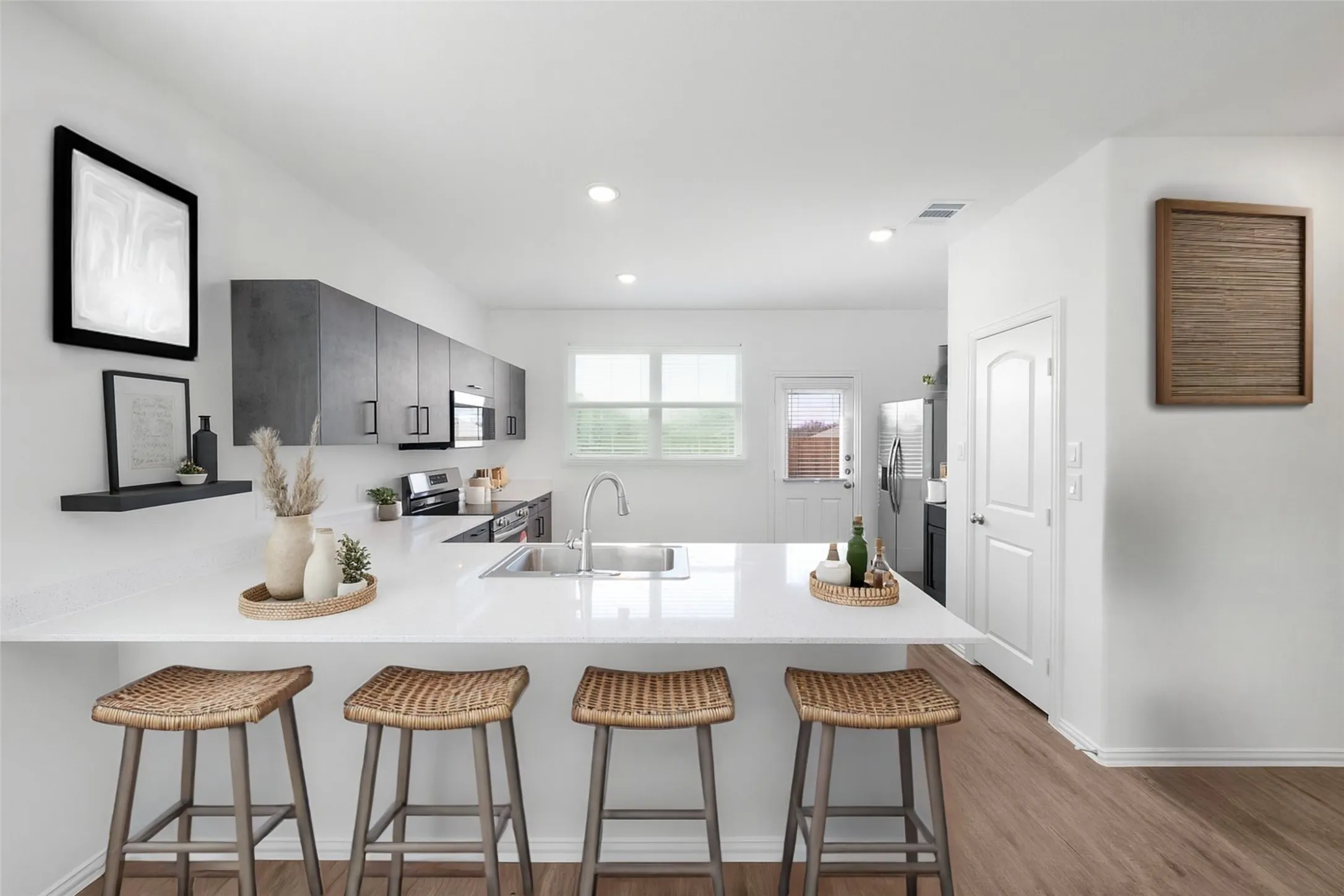 Single Family Residence For Rent in Kaufman County , 313 Woodlands Boulevard, Terrell, Texas 75160, 4 Bedroom, 3 Bathroom, 2 Garage spaces, 2,069 Sqft, built in 2024, mls#21355877, Real Estate Agent in Terrell, Homes For Rent in Kaufman county, Homes For Rent in Terrell, Realtor in Terrell Texas, Real Estate Brokerage Independent Realty Texas, Luminita Cordes Realtor