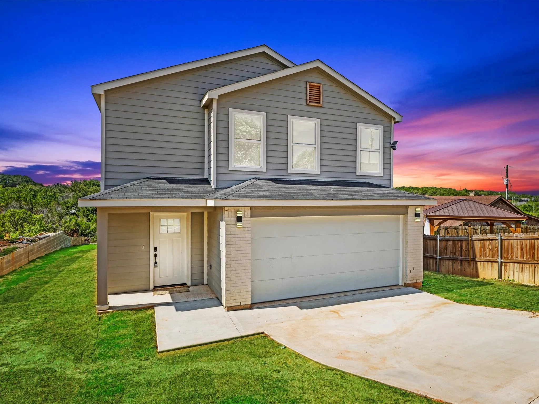 Single Family Residence For Sale in Hood County , 1208 Ridgeview Circle, Granbury, Texas 76048, 3 Bedroom, 3 Bathroom, 2 Garage spaces, 2,242 Sqft, built in 2026, mls#21349136, Real Estate Agent in Granbury, Homes For Sale in Hood county, Homes For Sale in Granbury, Realtor in Granbury Texas, Real Estate Brokerage Independent Realty Texas, Luminita Cordes Realtor