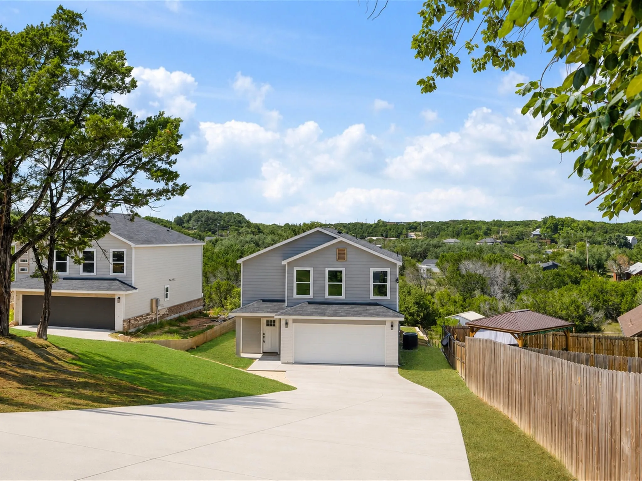 Single Family Residence For Sale in Hood County , 1208 Ridgeview Circle, Granbury, Texas 76048, 3 Bedroom, 3 Bathroom, 2 Garage spaces, 2,242 Sqft, built in 2026, mls#21349136, Real Estate Agent in Granbury, Homes For Sale in Hood county, Homes For Sale in Granbury, Realtor in Granbury Texas, Real Estate Brokerage Independent Realty Texas, Luminita Cordes Realtor