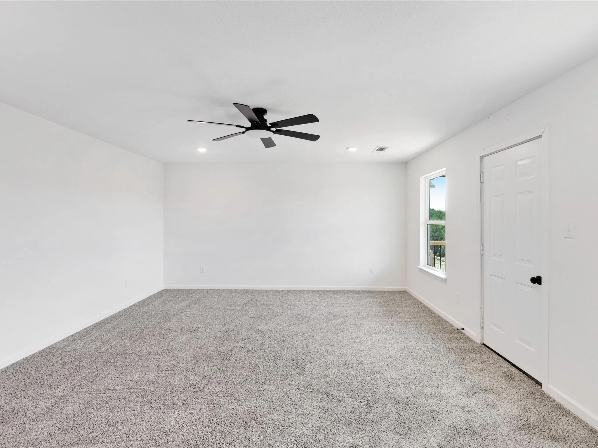 Single Family Residence For Sale in Hood County , 1208 Ridgeview Circle, Granbury, Texas 76048, 3 Bedroom, 3 Bathroom, 2 Garage spaces, 2,242 Sqft, built in 2026, mls#21349136, Real Estate Agent in Granbury, Homes For Sale in Hood county, Homes For Sale in Granbury, Realtor in Granbury Texas, Real Estate Brokerage Independent Realty Texas, Luminita Cordes Realtor