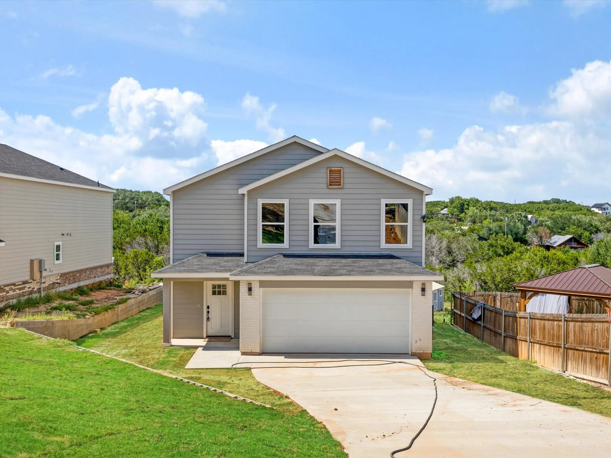 Single Family Residence For Sale in Hood County , 1208 Ridgeview Circle, Granbury, Texas 76048, 3 Bedroom, 3 Bathroom, 2 Garage spaces, 2,242 Sqft, built in 2026, mls#21349136, Real Estate Agent in Granbury, Homes For Sale in Hood county, Homes For Sale in Granbury, Realtor in Granbury Texas, Real Estate Brokerage Independent Realty Texas, Luminita Cordes Realtor
