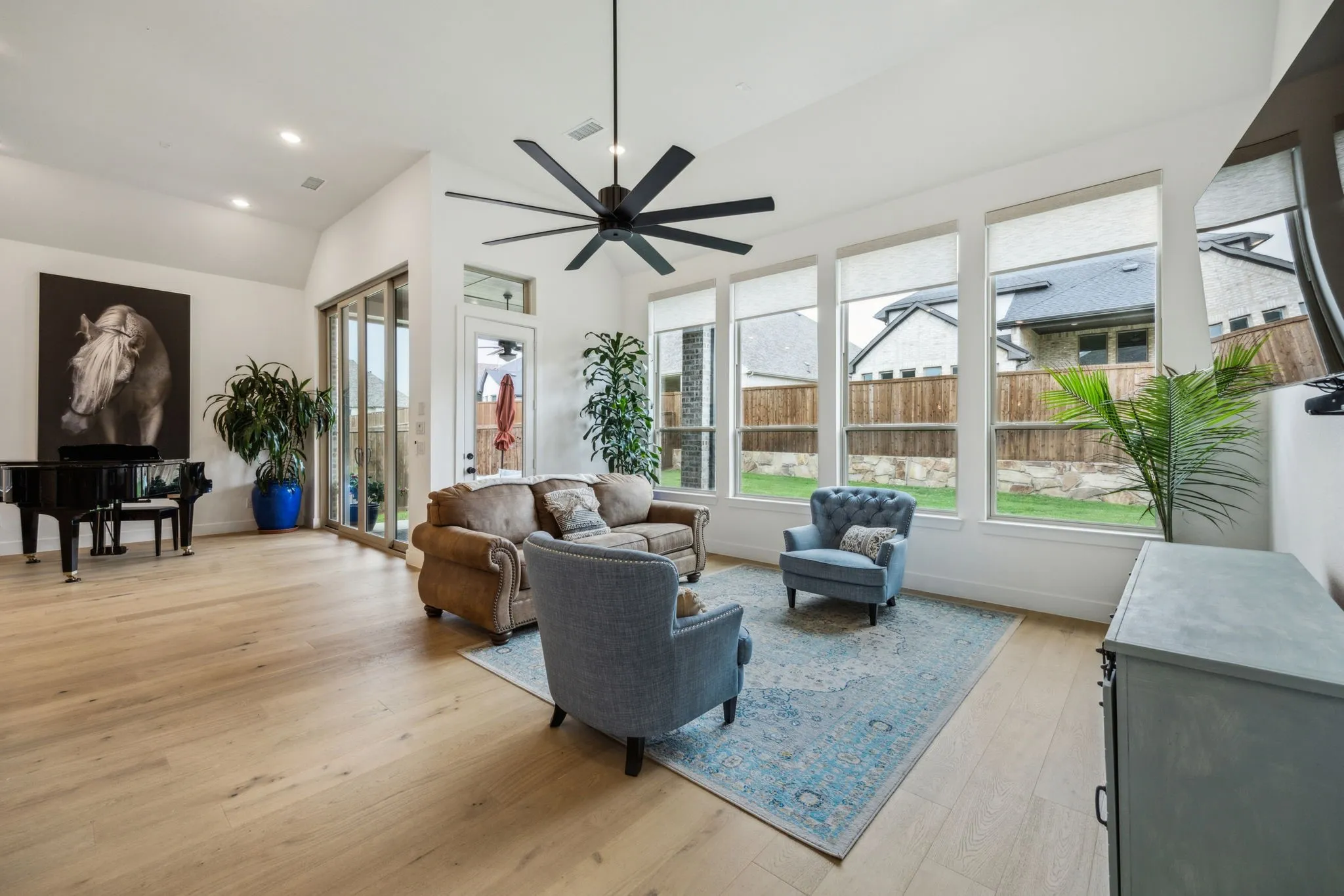 Single Family Residence For Sale in Denton County , 4108 Fall Aster Way, Aubrey, Texas 76227, 4 Bedroom, 4 Bathroom, 3 Garage spaces, 3,050 Sqft, built in 2023, mls#21356588, Real Estate Agent in Aubrey, Homes For Sale in Denton county, Homes For Sale in Aubrey, Realtor in Aubrey Texas, Real Estate Brokerage Independent Realty Texas, Luminita Cordes Realtor