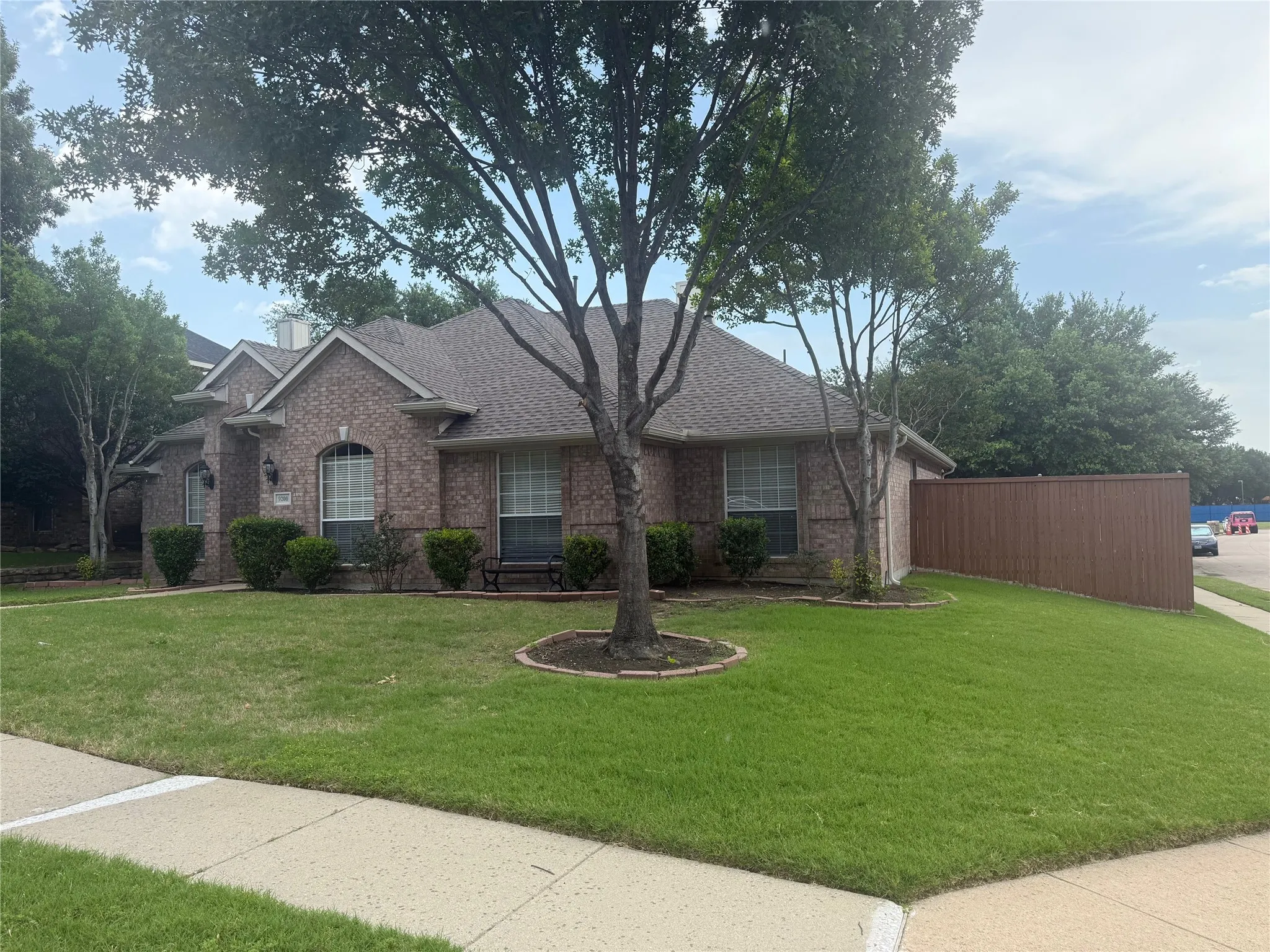 Single Family Residence For Rent in Collin County , 9200 Fairwood Court, Plano, Texas 75025, 4 Bedroom, 2 Bathroom, 2 Garage spaces, 2,137 Sqft, built in 1997, mls#21354800, Real Estate Agent in Plano, Homes For Rent in Collin county, Homes For Rent in Plano, Realtor in Plano Texas, Real Estate Brokerage Independent Realty Texas, Luminita Cordes Realtor