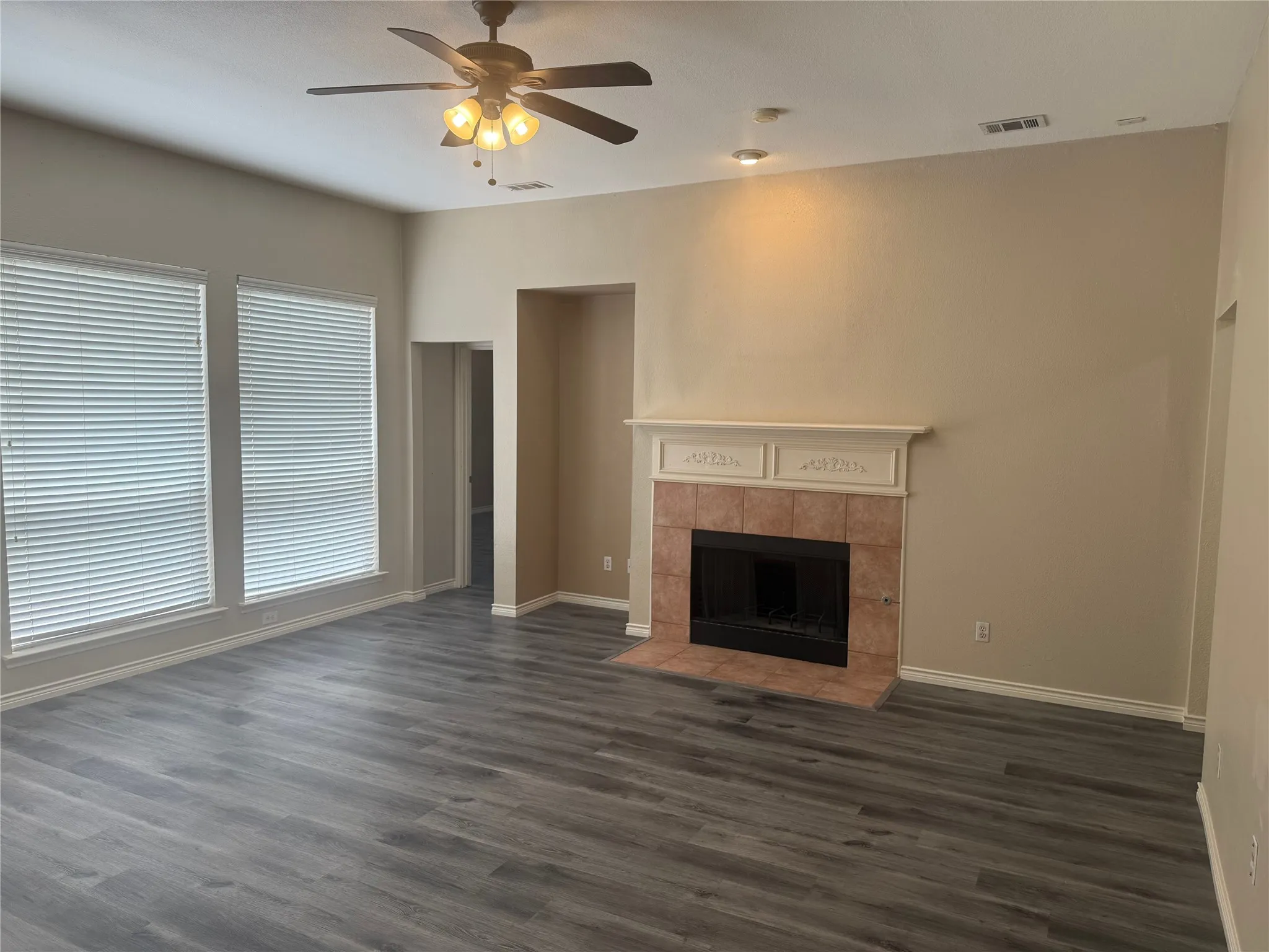 Single Family Residence For Rent in Collin County , 9200 Fairwood Court, Plano, Texas 75025, 4 Bedroom, 2 Bathroom, 2 Garage spaces, 2,137 Sqft, built in 1997, mls#21354800, Real Estate Agent in Plano, Homes For Rent in Collin county, Homes For Rent in Plano, Realtor in Plano Texas, Real Estate Brokerage Independent Realty Texas, Luminita Cordes Realtor