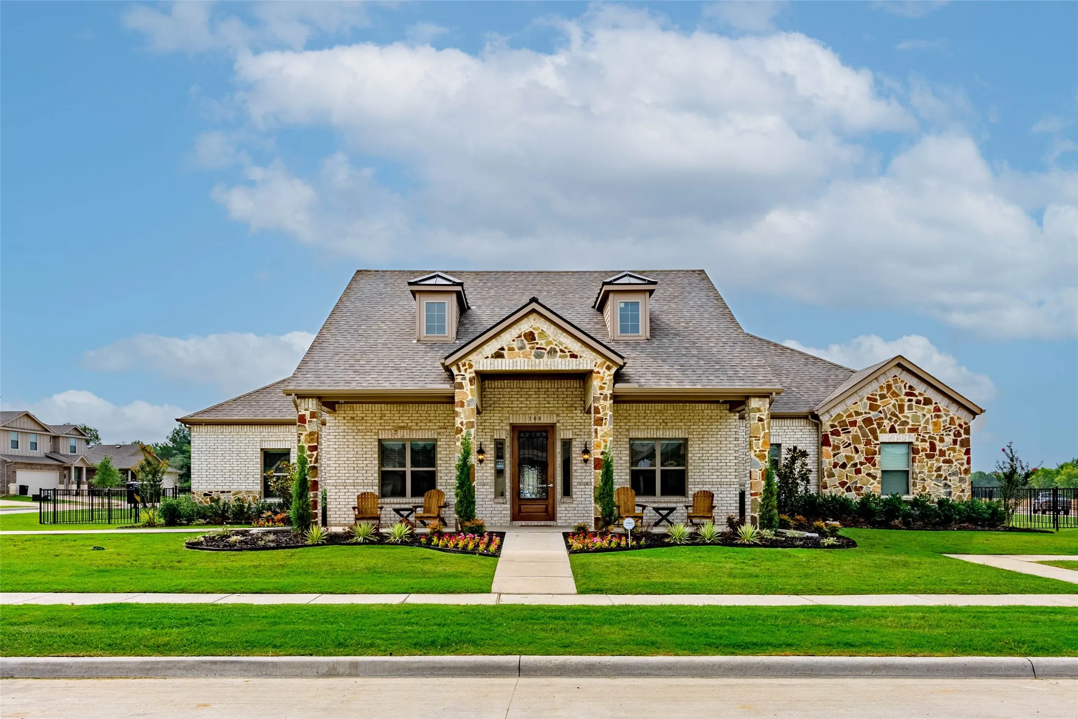 Single Family Residence For Rent in Kaufman County , 109 Knoll Pines Drive, Terrell, Texas 75160, 3 Bedroom, 2 Bathroom, 2 Garage spaces, 1,400 Sqft, built in 2023, mls#21355812, Real Estate Agent in Terrell, Homes For Rent in Kaufman county, Homes For Rent in Terrell, Realtor in Terrell Texas, Real Estate Brokerage Independent Realty Texas, Luminita Cordes Realtor
