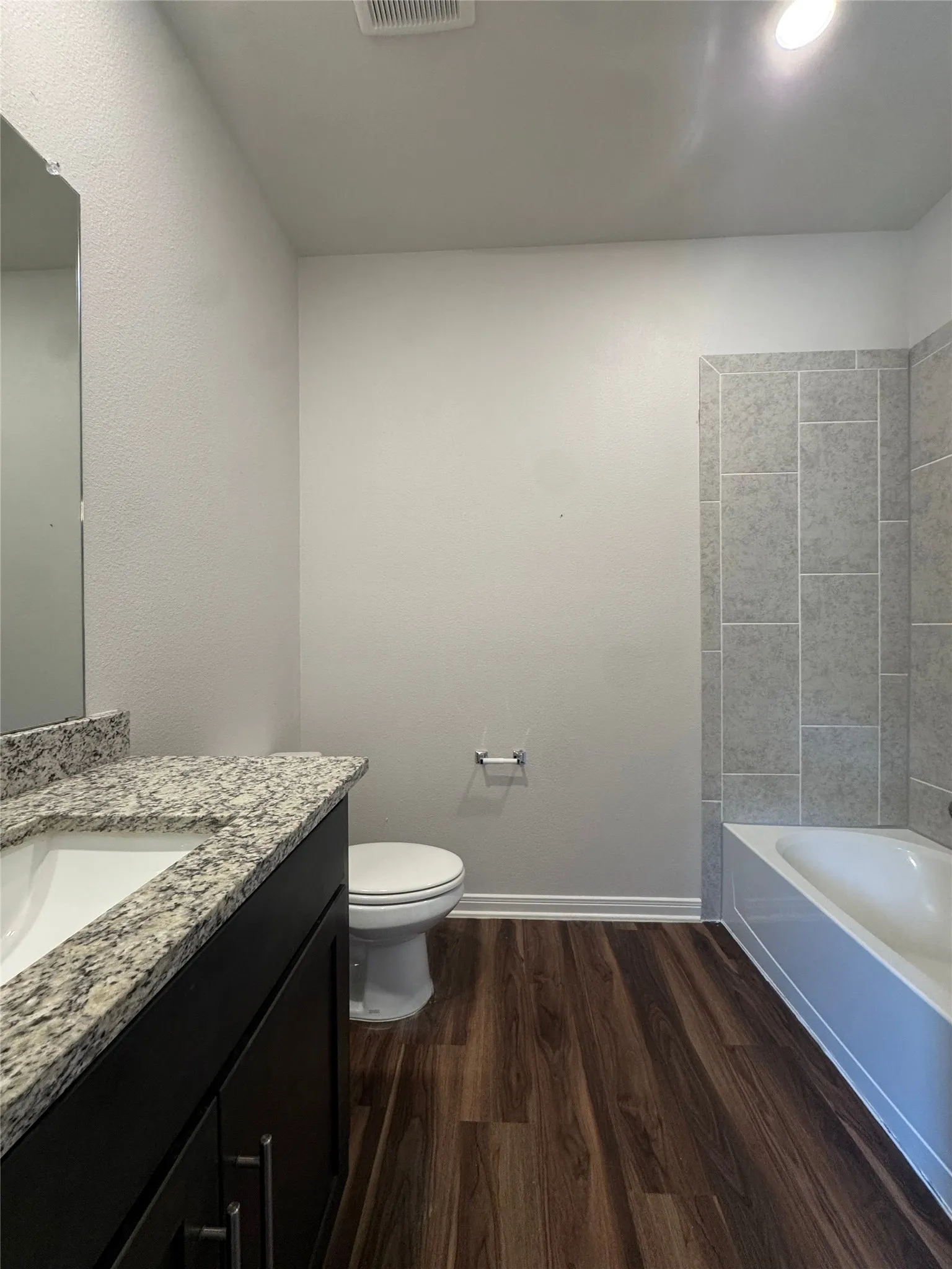Single Family Residence For Rent in Tarrant County , 7512 Noble Oaks Drive, Fort Worth, Texas 76120, 3 Bedroom, 2 Bathroom, 2 Garage spaces, 1,789 Sqft, built in 2021, mls#21356609, Real Estate Agent in Fort Worth, Homes For Rent in Tarrant county, Homes For Rent in Fort Worth, Realtor in Fort Worth Texas, Real Estate Brokerage Independent Realty Texas, Luminita Cordes Realtor