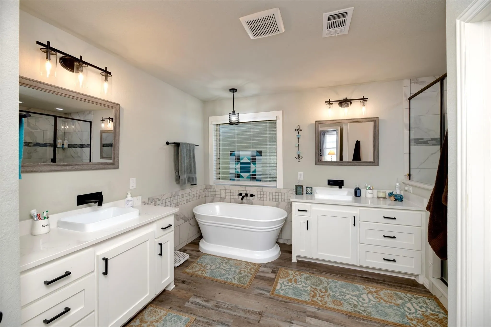 Single Family Residence For Sale in Fannin County , 220 Hidden Meadow Trail, Leonard, Texas 75452, 3 Bedroom, 2 Bathroom, 4 Garage spaces, 1,954 Sqft, built in 2021, mls#21351944, Real Estate Agent in Leonard, Homes For Sale in Fannin county, Homes For Sale in Leonard, Realtor in Leonard Texas, Real Estate Brokerage Independent Realty Texas, Luminita Cordes Realtor
