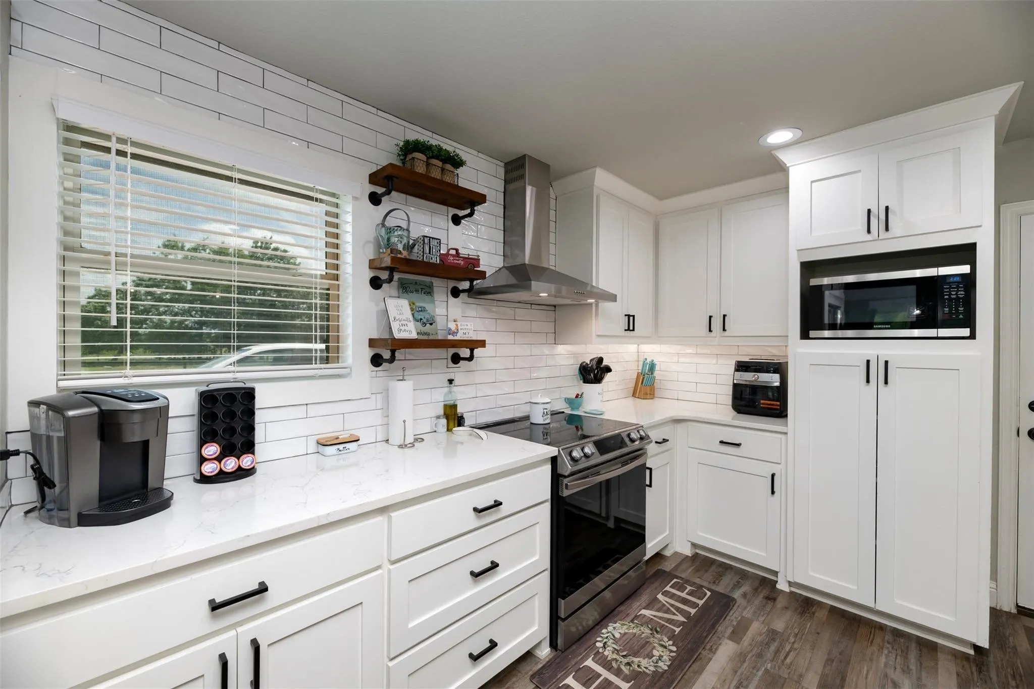 Single Family Residence For Sale in Fannin County , 220 Hidden Meadow Trail, Leonard, Texas 75452, 3 Bedroom, 2 Bathroom, 4 Garage spaces, 1,954 Sqft, built in 2021, mls#21351944, Real Estate Agent in Leonard, Homes For Sale in Fannin county, Homes For Sale in Leonard, Realtor in Leonard Texas, Real Estate Brokerage Independent Realty Texas, Luminita Cordes Realtor