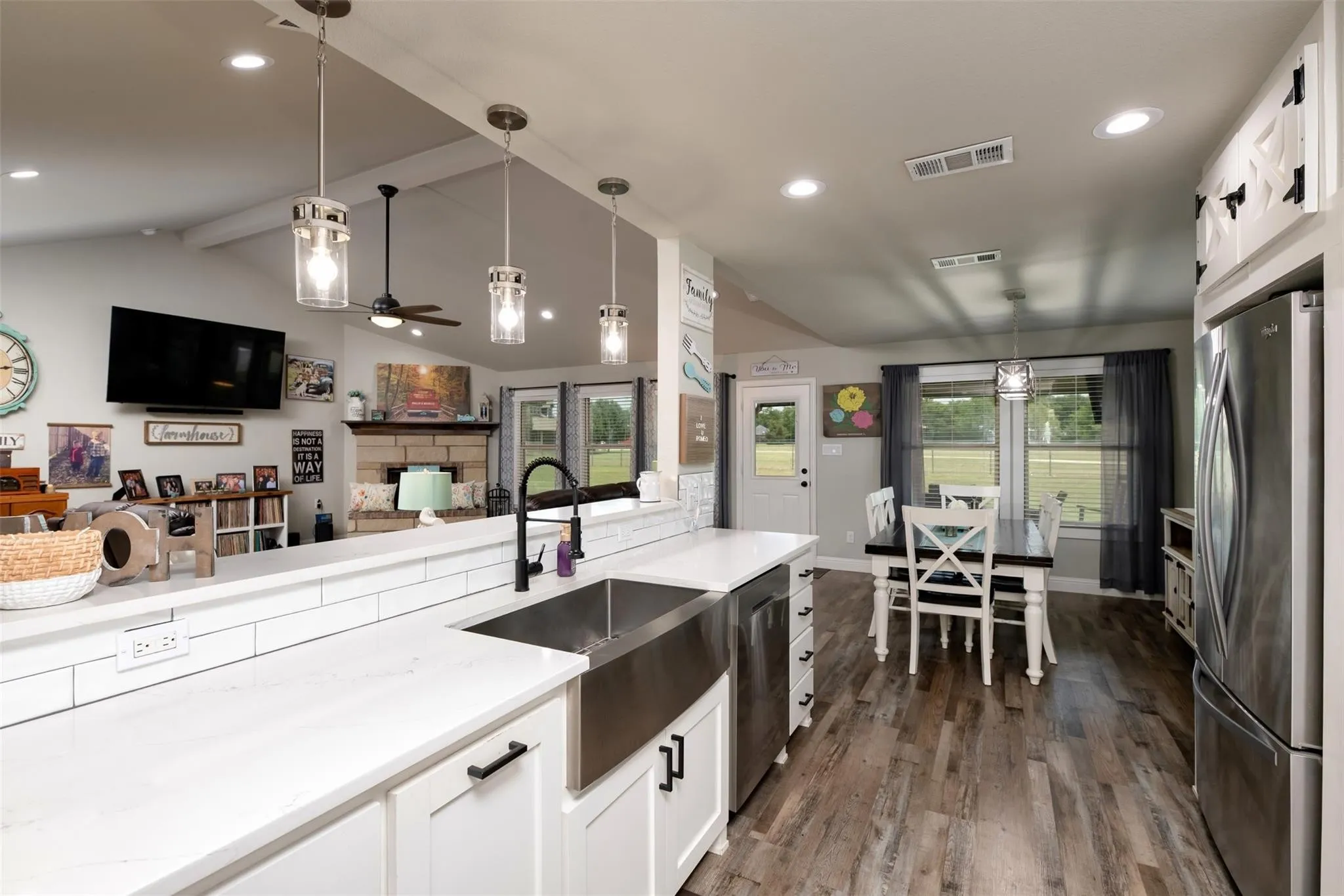 Single Family Residence For Sale in Fannin County , 220 Hidden Meadow Trail, Leonard, Texas 75452, 3 Bedroom, 2 Bathroom, 4 Garage spaces, 1,954 Sqft, built in 2021, mls#21351944, Real Estate Agent in Leonard, Homes For Sale in Fannin county, Homes For Sale in Leonard, Realtor in Leonard Texas, Real Estate Brokerage Independent Realty Texas, Luminita Cordes Realtor