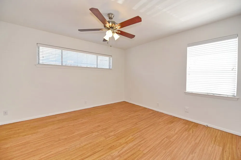 Condominium For Rent in Dallas County , 4818 Cole Avenue 104, Dallas, Texas 75205, 1 Bedroom, 1 Bathroom, Garage spaces, 658 Sqft, built in 1963, mls#21356551, Real Estate Agent in Dallas, Homes For Rent in Dallas county, Homes For Rent in Dallas, Realtor in Dallas Texas, Real Estate Brokerage Independent Realty Texas, Luminita Cordes Realtor