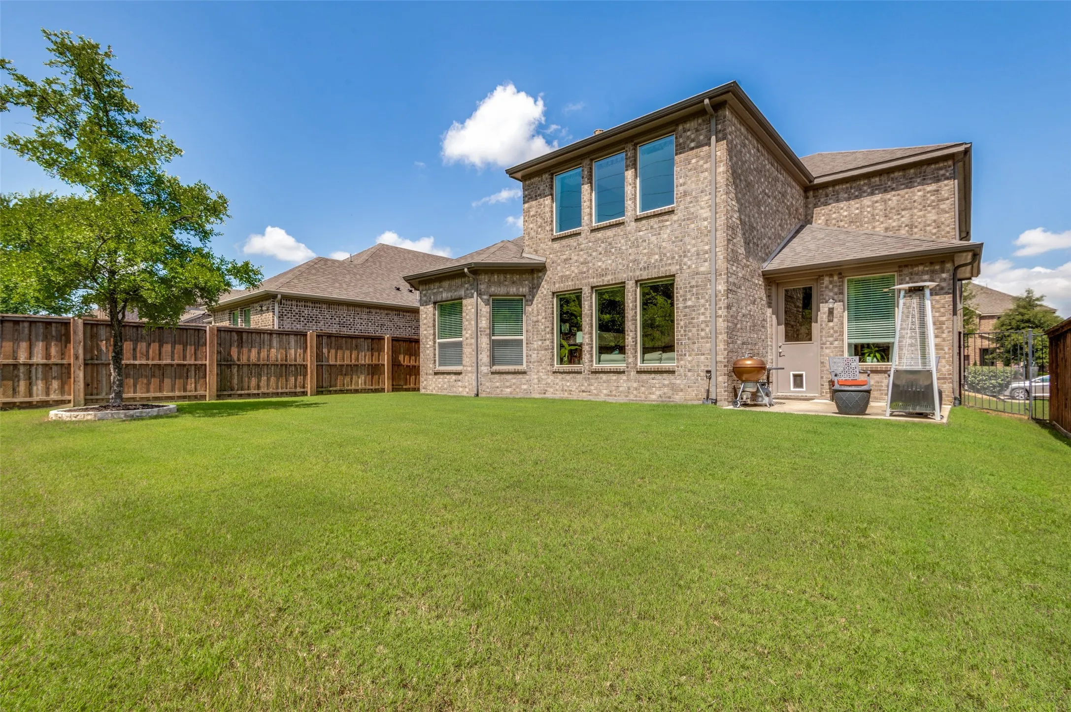 Single Family Residence For Sale in Dallas County , 3584 Hathaway Court, Irving, Texas 75062, 4 Bedroom, 3 Bathroom, 2 Garage spaces, 2,873 Sqft, built in 2017, mls#21349998, Real Estate Agent in Irving, Homes For Sale in Dallas county, Homes For Sale in Irving, Realtor in Irving Texas, Real Estate Brokerage Independent Realty Texas, Luminita Cordes Realtor